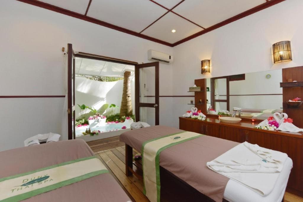 Angaga Island Resort and Spa - View 15