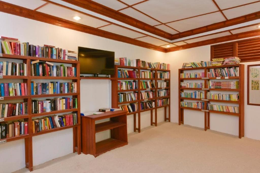 Angaga Island Resort and Spa - View 19