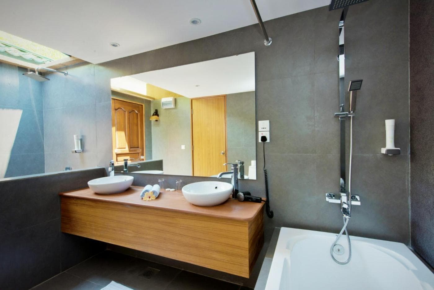 Eriyadu Island Resort - View 85