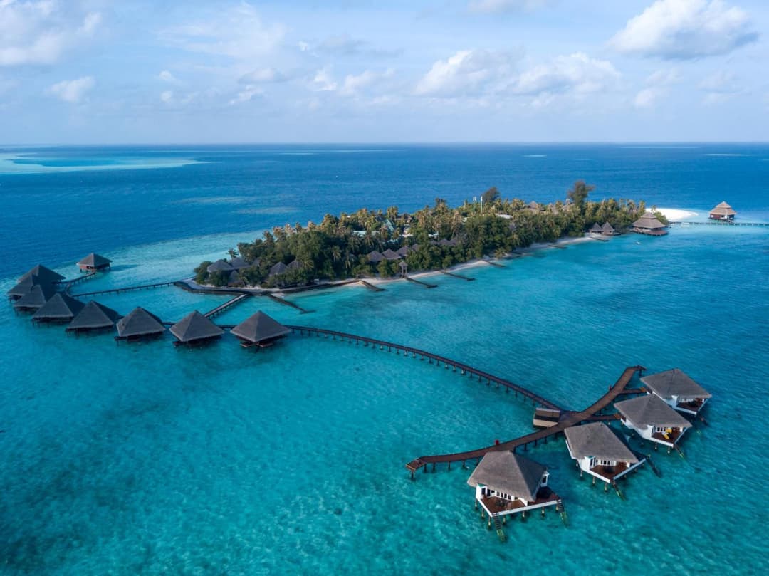 Adaaran Club Rannalhi - All Inclusive - 45 Minutes away from Male by Speedboat - View 1