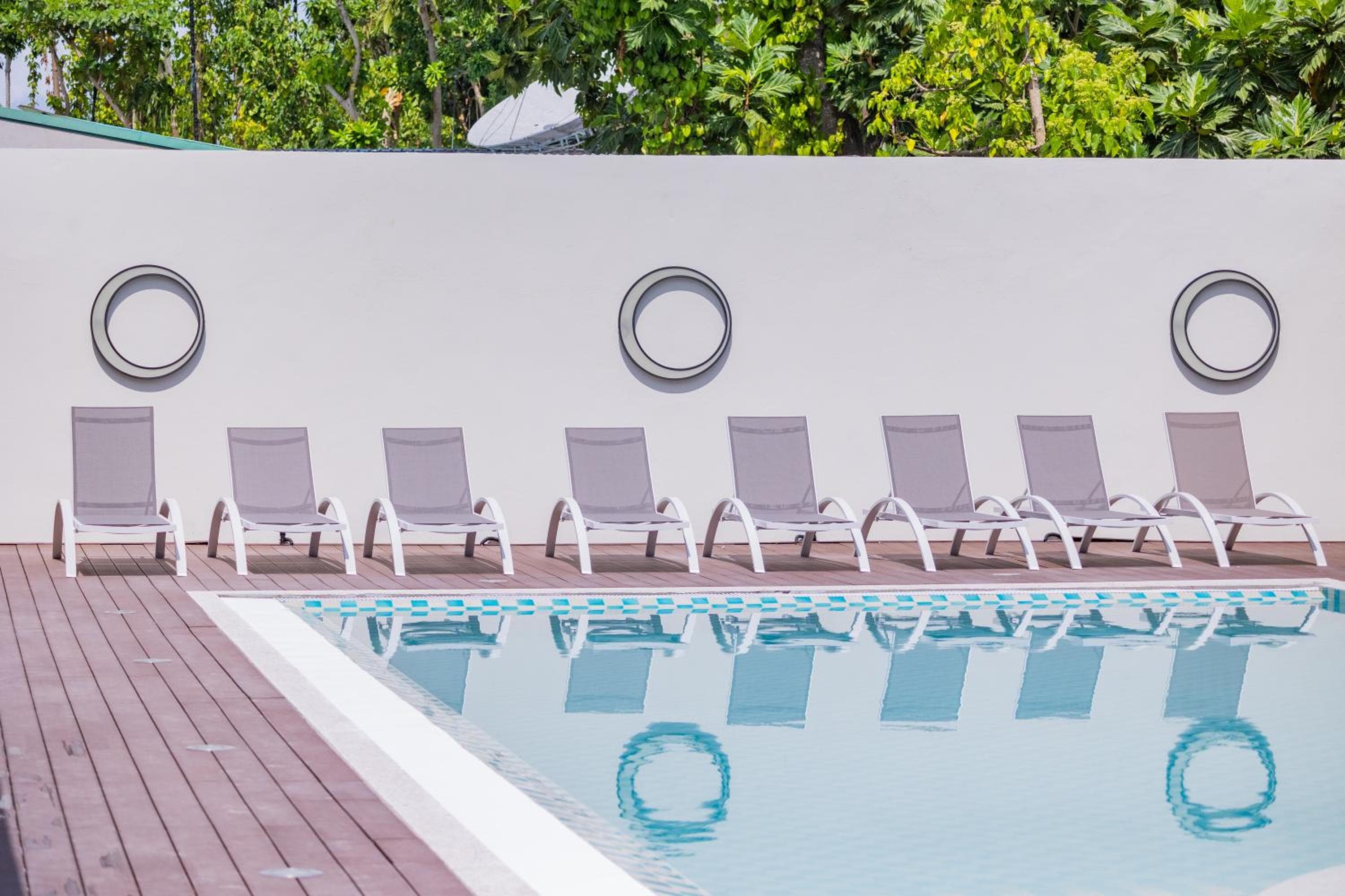 Hakuna Maldives - View 24