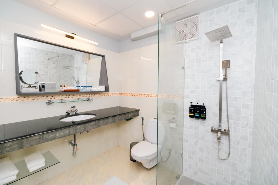 Manhattan Business Hotel, Male - View 52