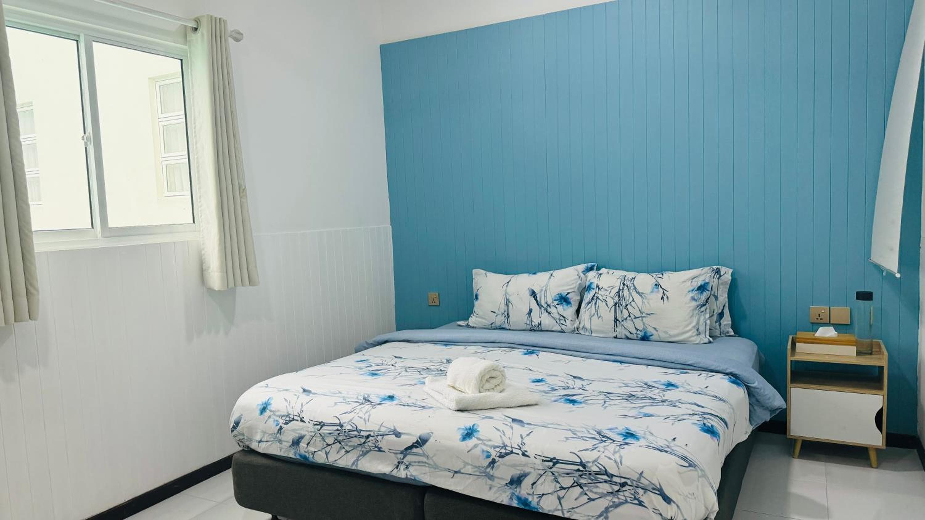 Wave Crest Retreat - View 11