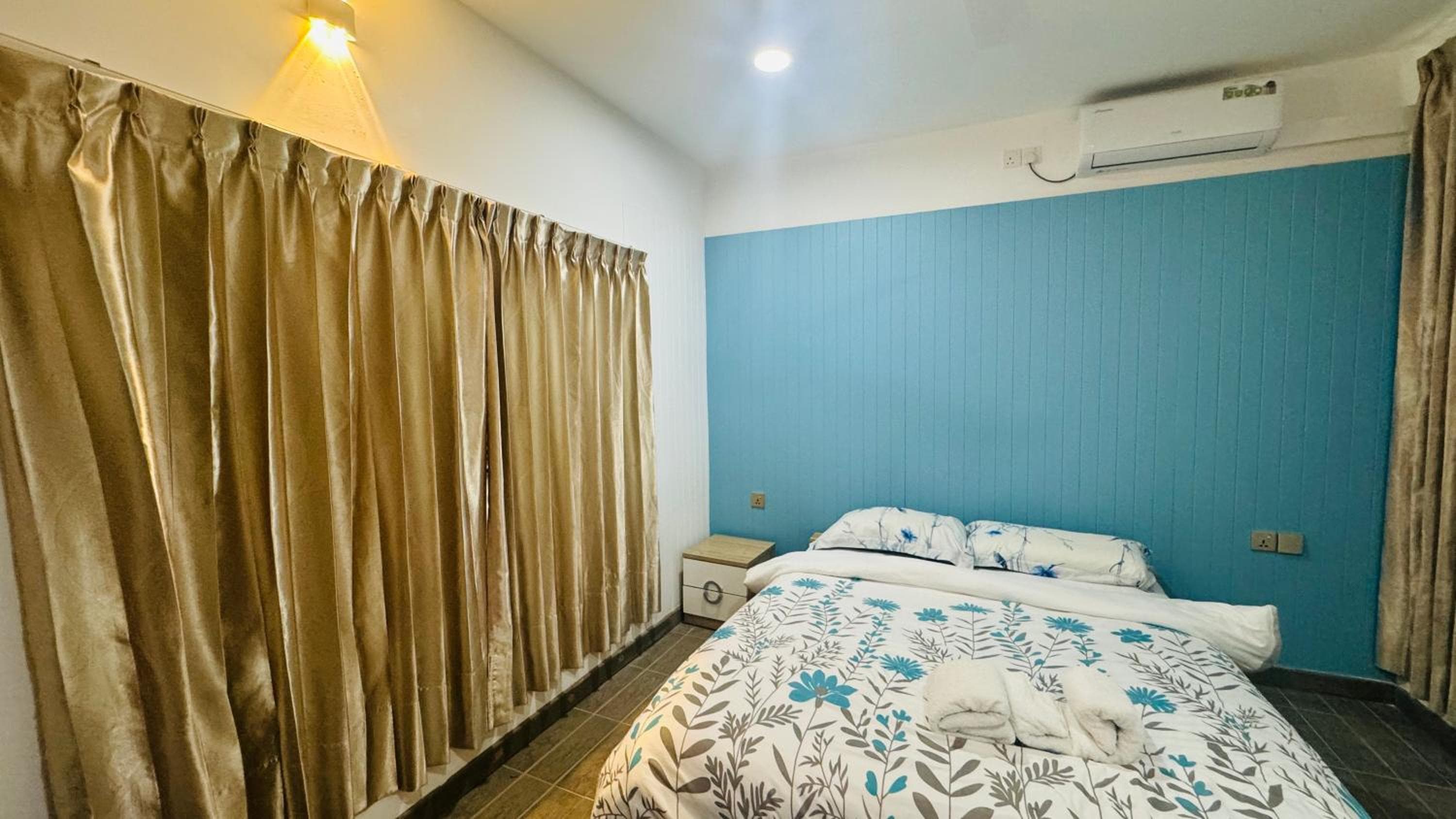 Wave Crest Retreat - View 15