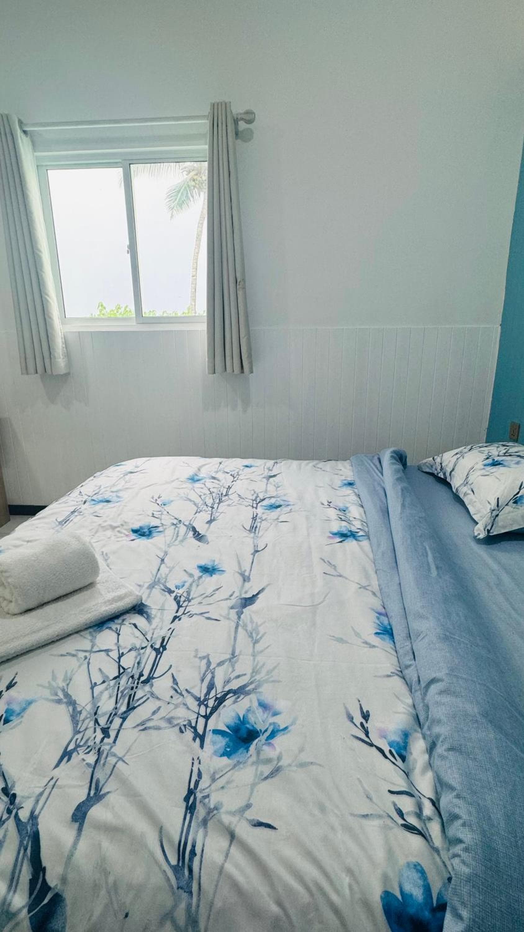 Wave Crest Retreat - View 17