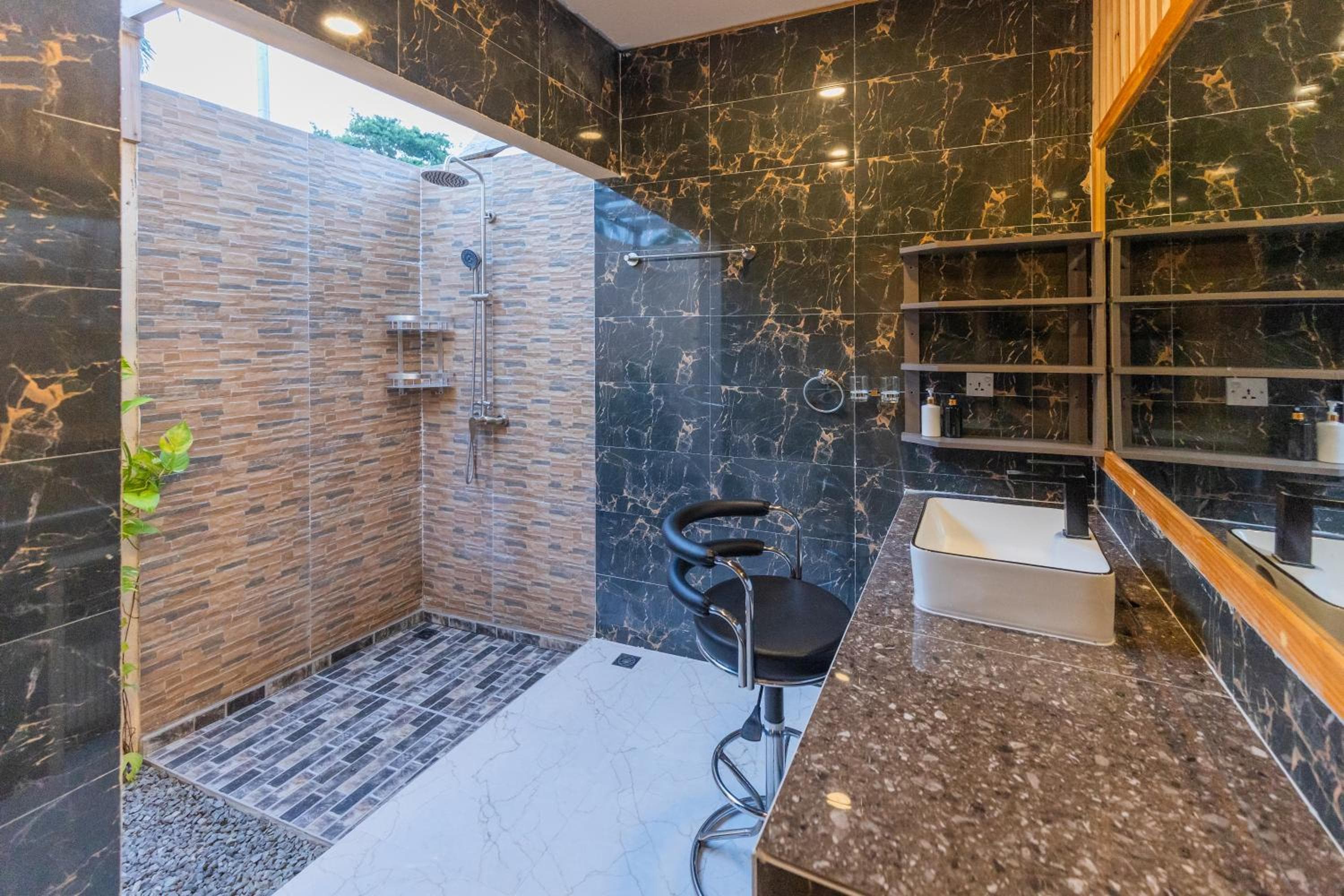 Tranquil Thoddoo - View 19