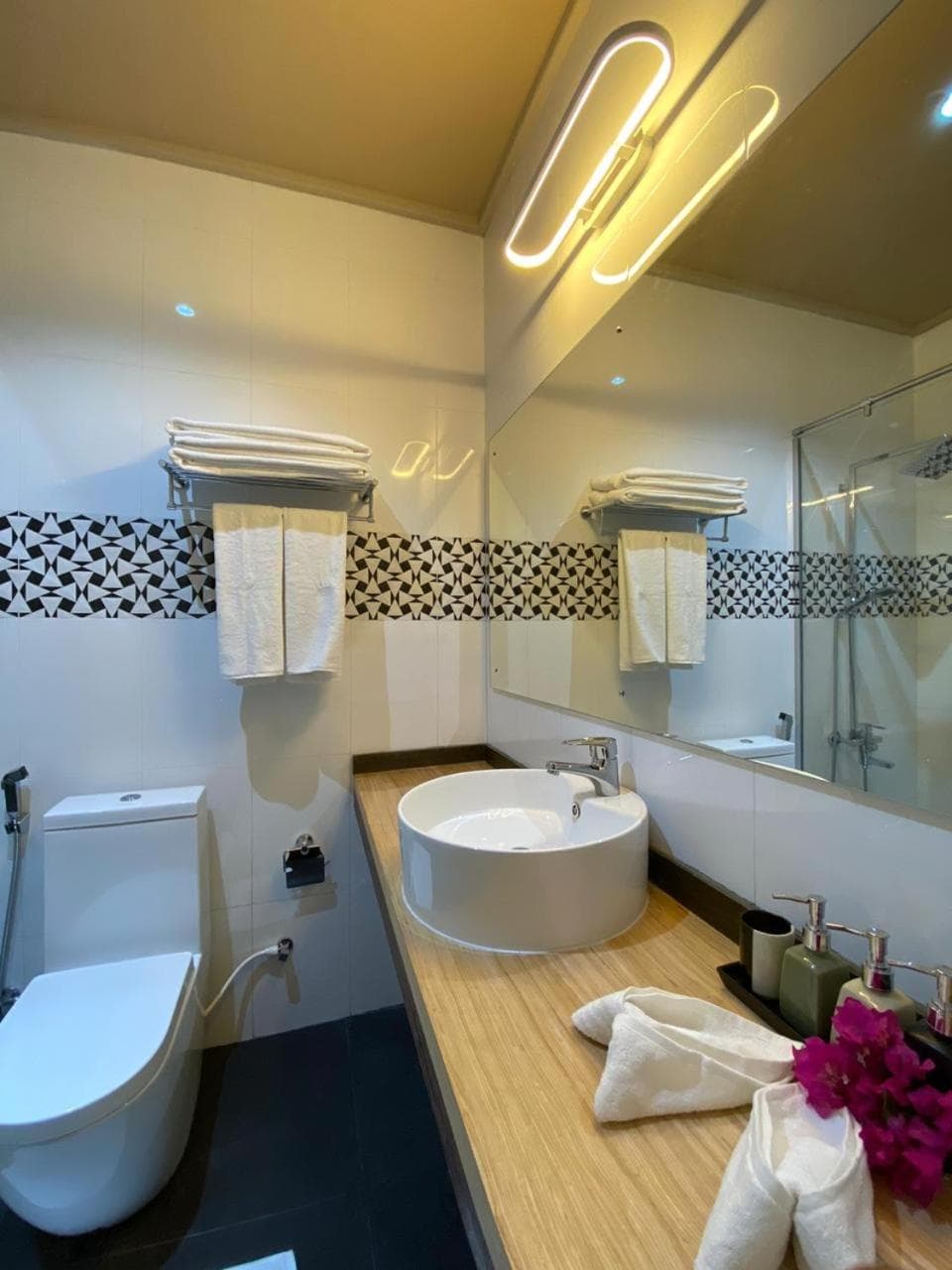 Sand Inn Residence - View 14