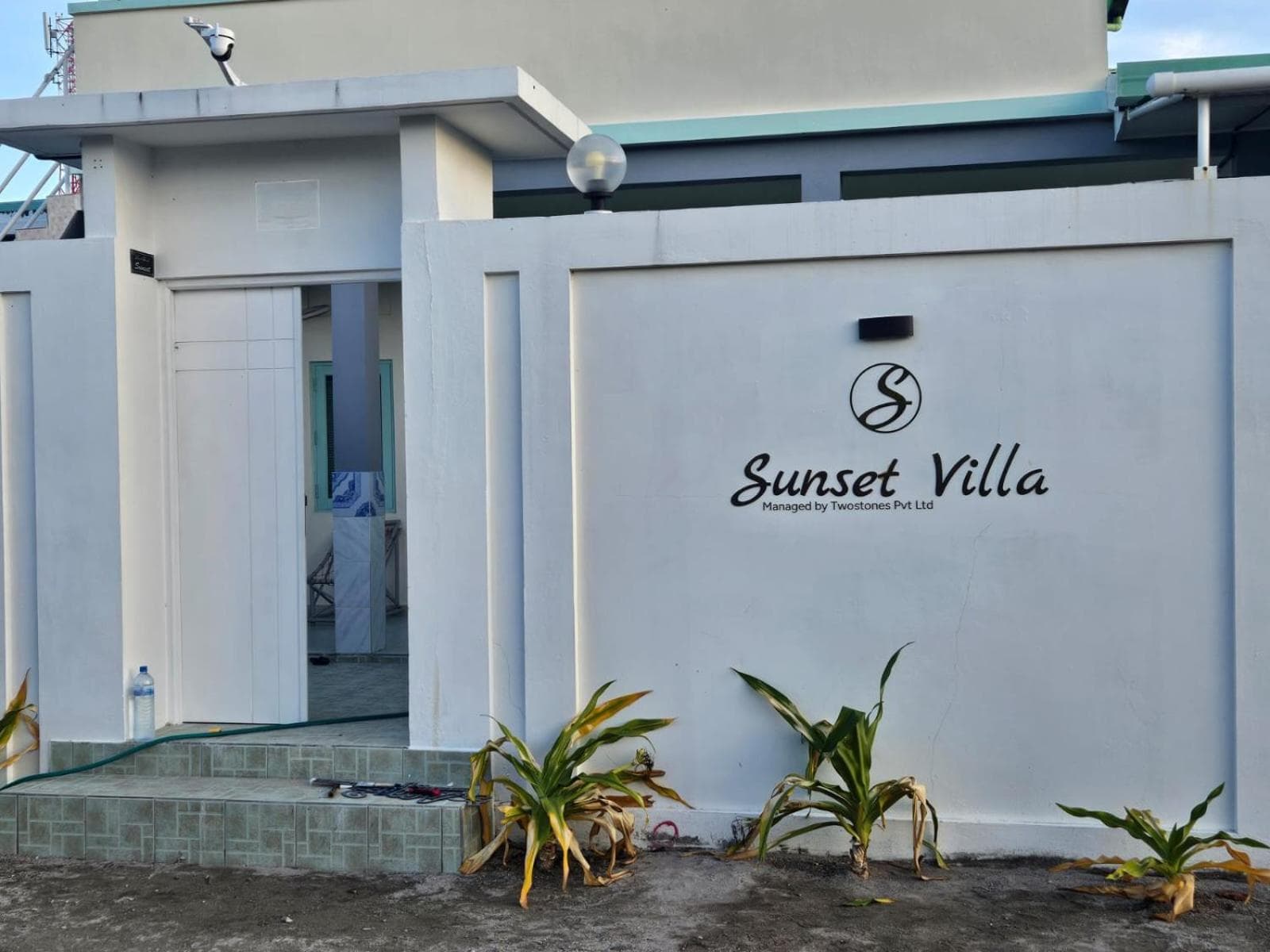 Sunset Villa - View 3