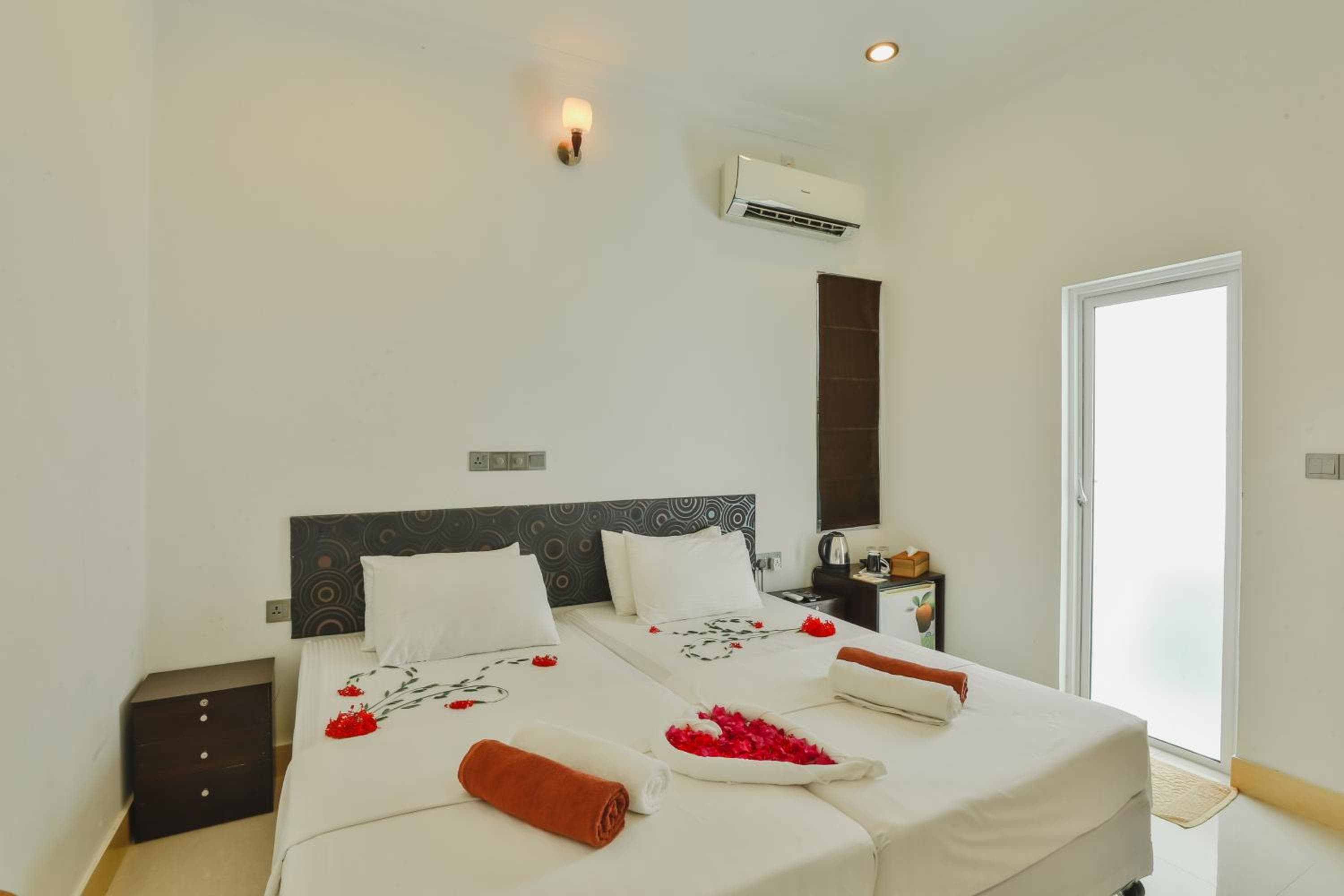 Karanka Villa @ Mahibadhoo - View 2