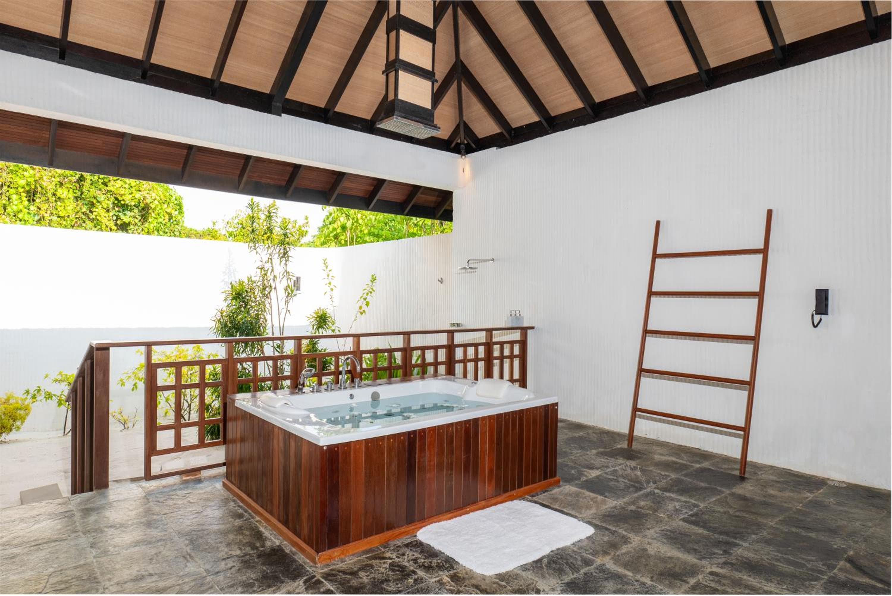 Hideaway Beach Resort & Spa - FREE SHARED CHARTER FLIGHT for two on stays of 7 or more nights from September 2025 until 23rd December 2026 - View 93