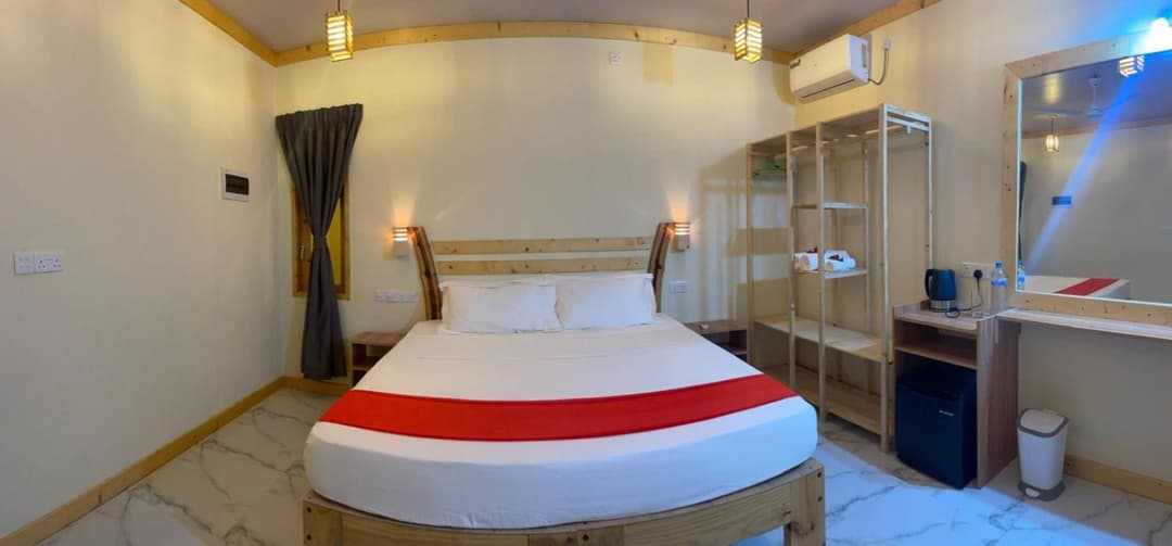 Pearl Himandhoo - View 16