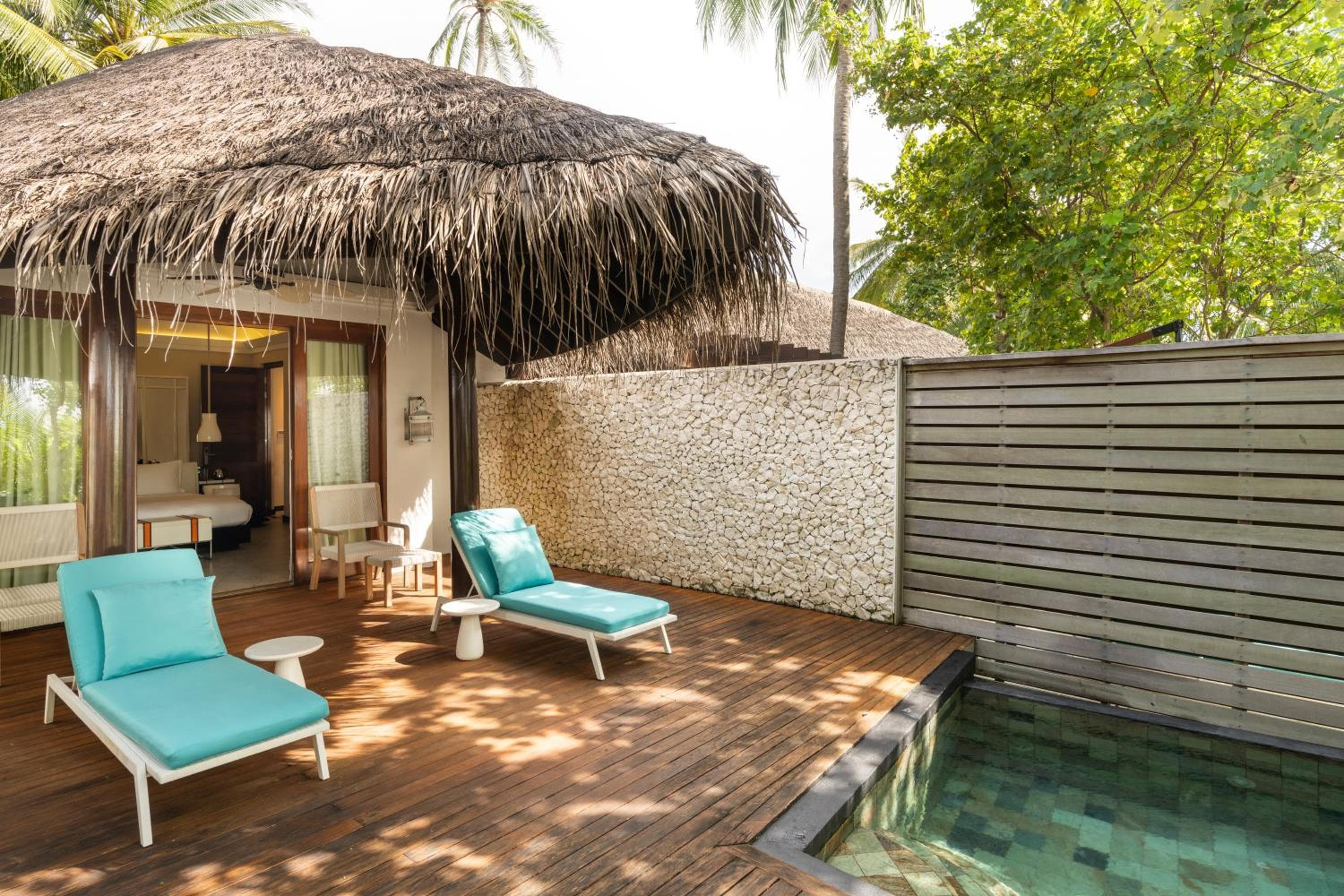 Constance Halaveli - View 113