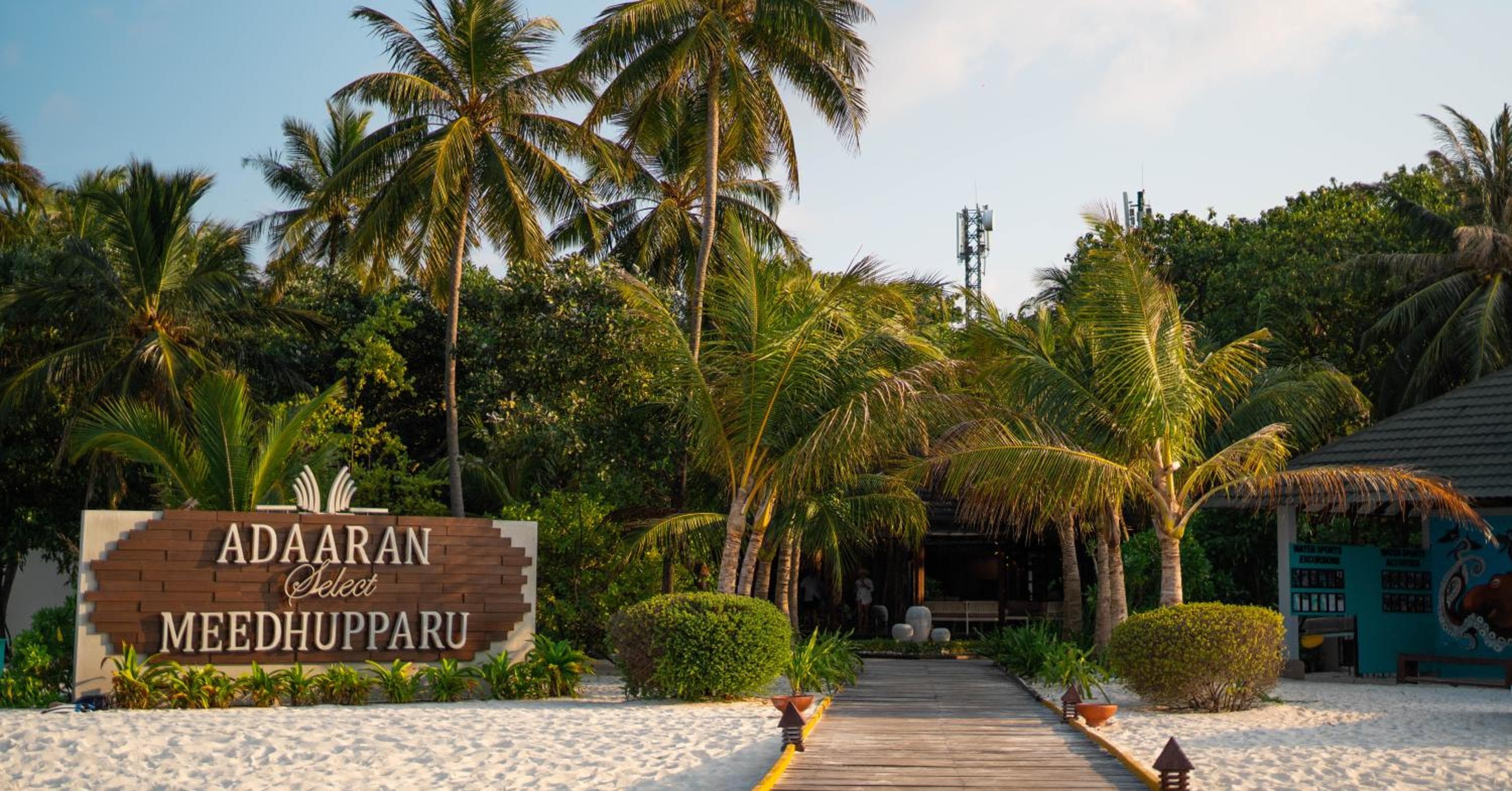 Adaaran Select Meedhupparu - with Dine around Premium All inclusive - 24 hours - View 55