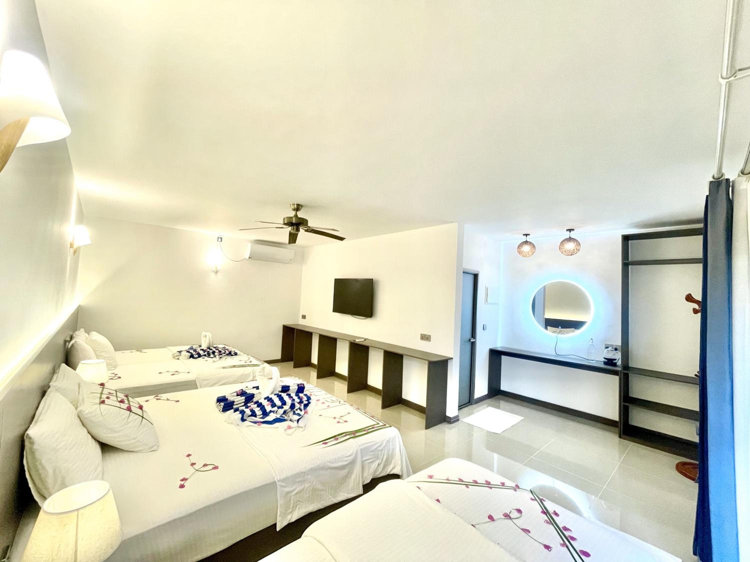 La Palma Suites - View 3