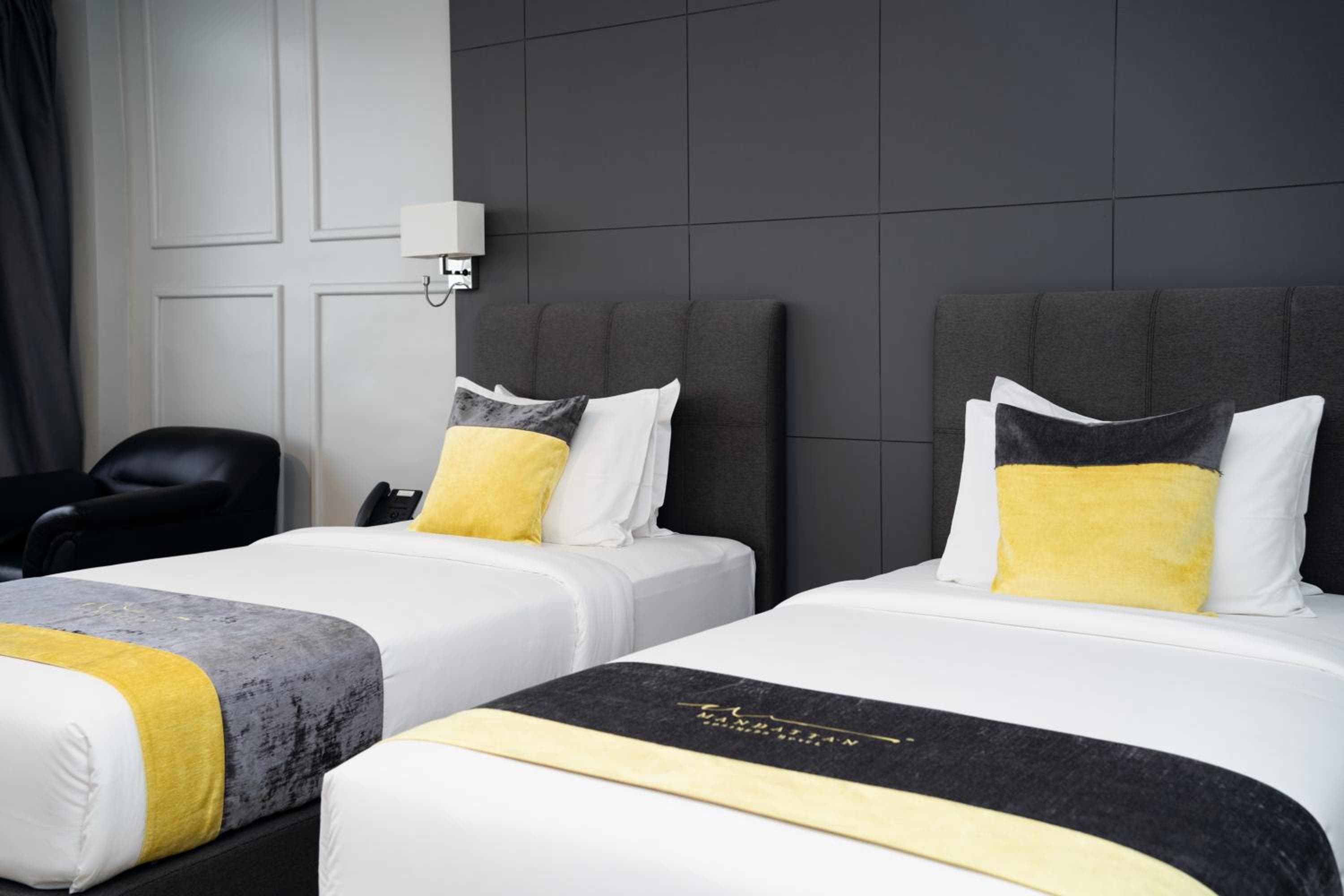 Manhattan Business Hotel, Male - View 5