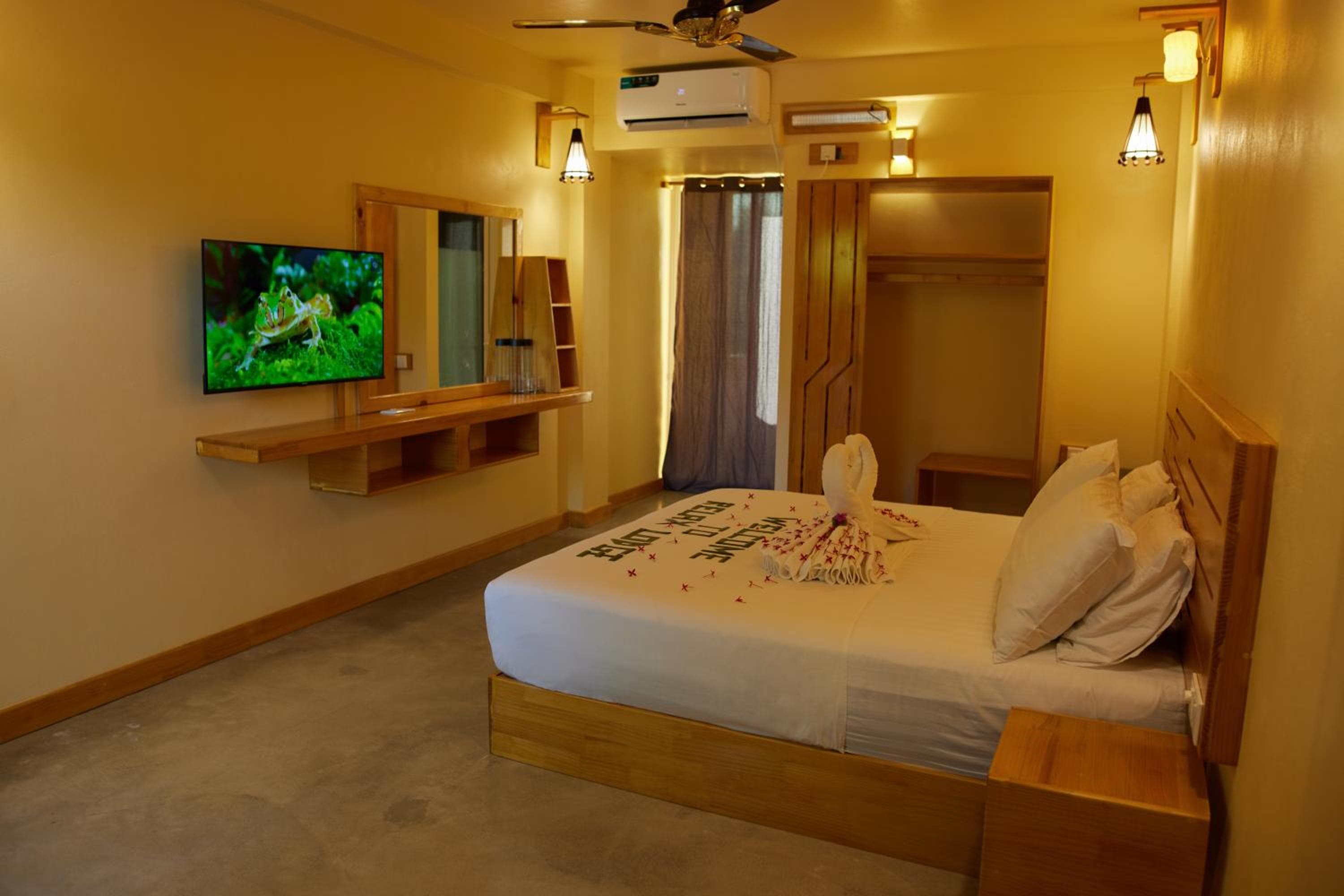 Relax Lodge - View 2