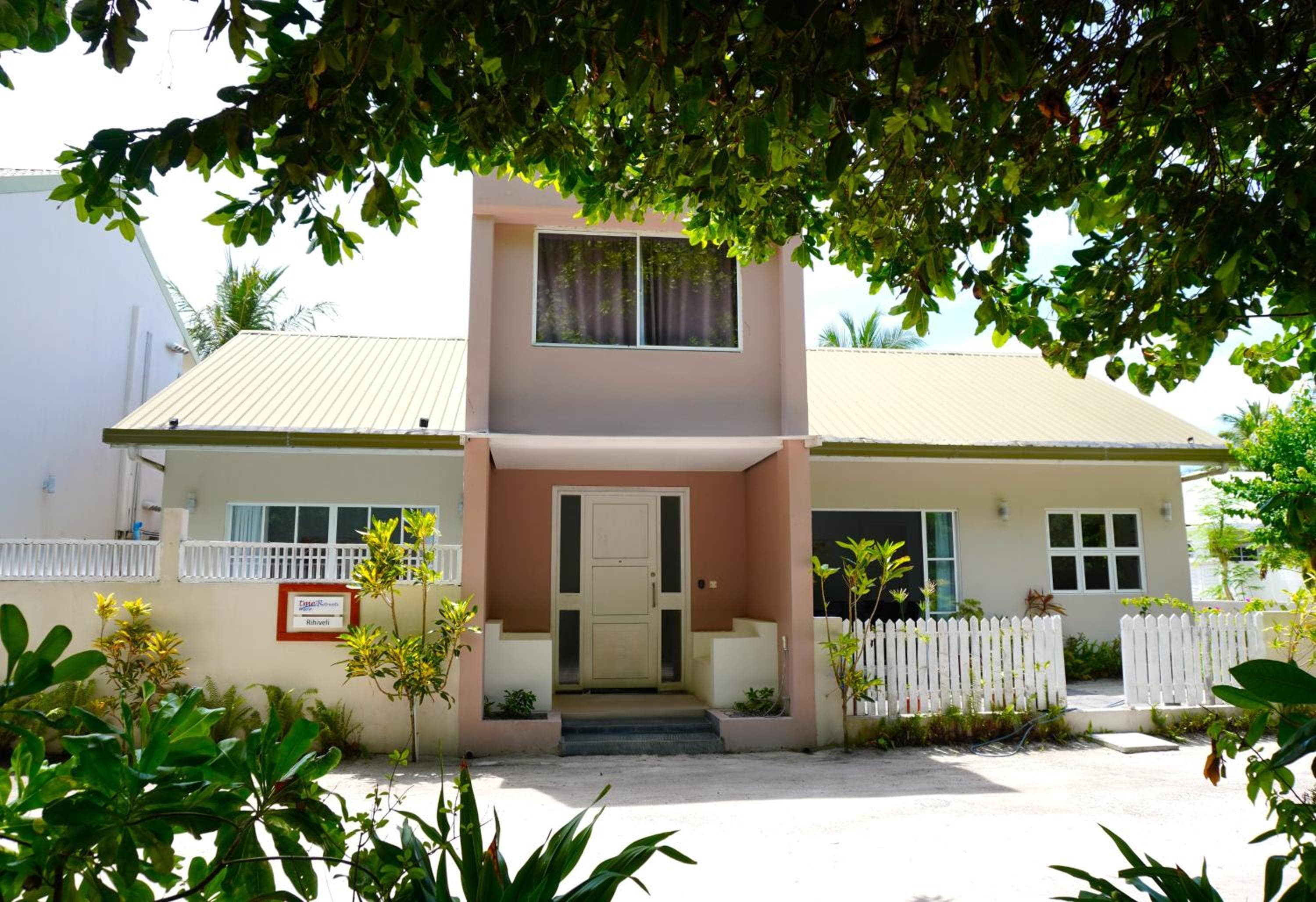 TME Retreats Dhigurah - View 82