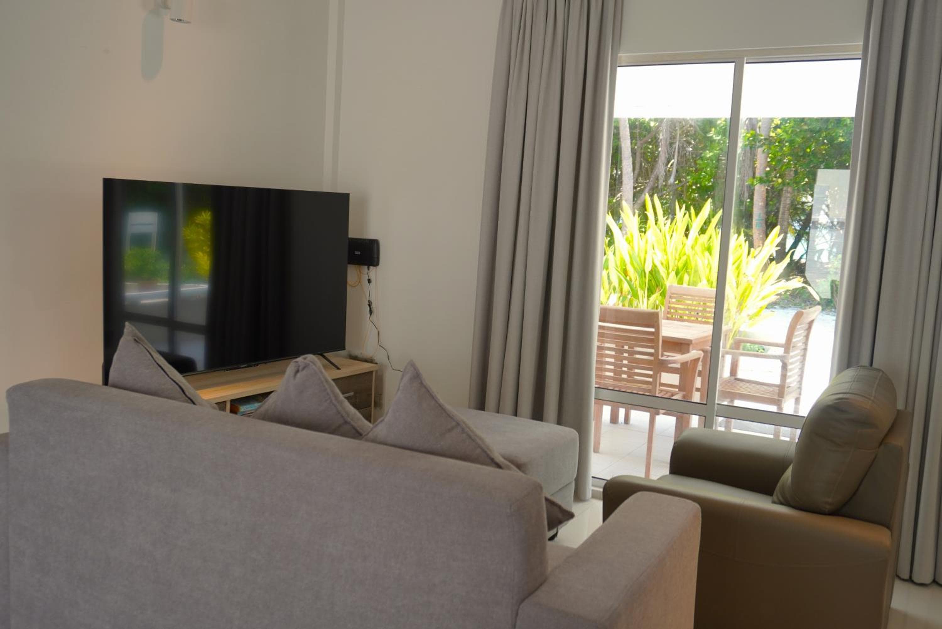 TME Retreats Dhigurah - View 99