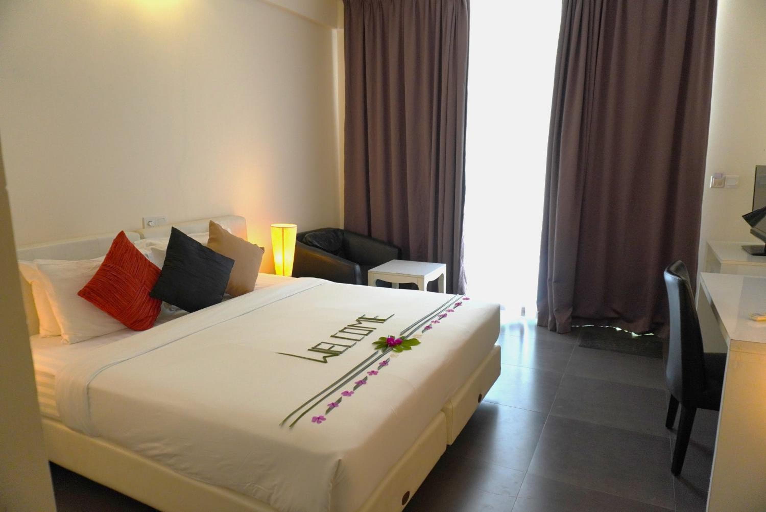 TME Retreats Dhigurah - View 108