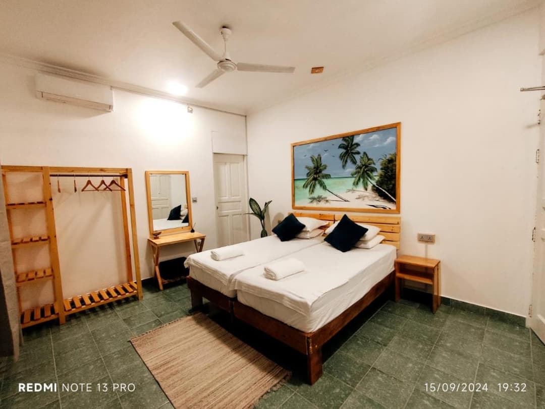 Bahaaru Villa Surf and Stay - View 11