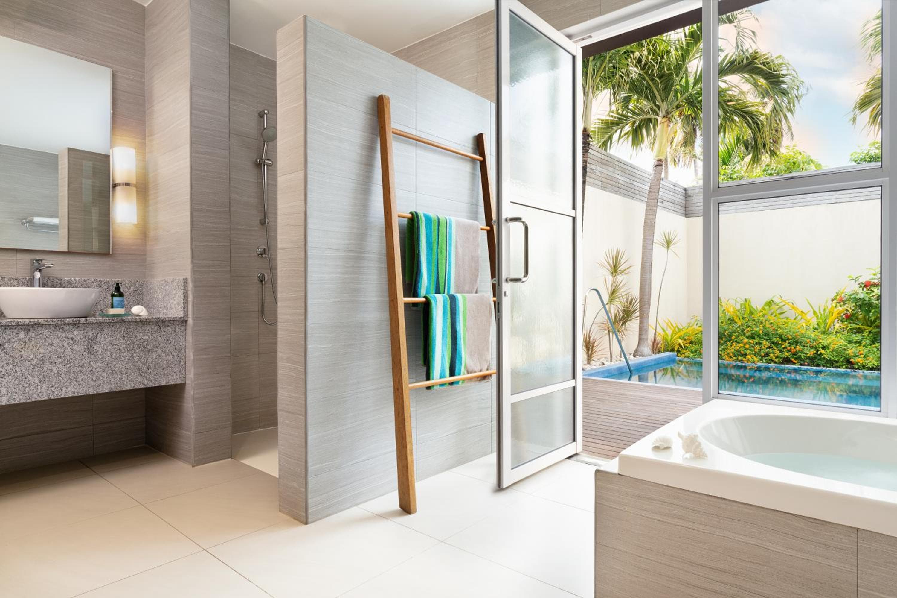 Kurumba Maldives - View 150