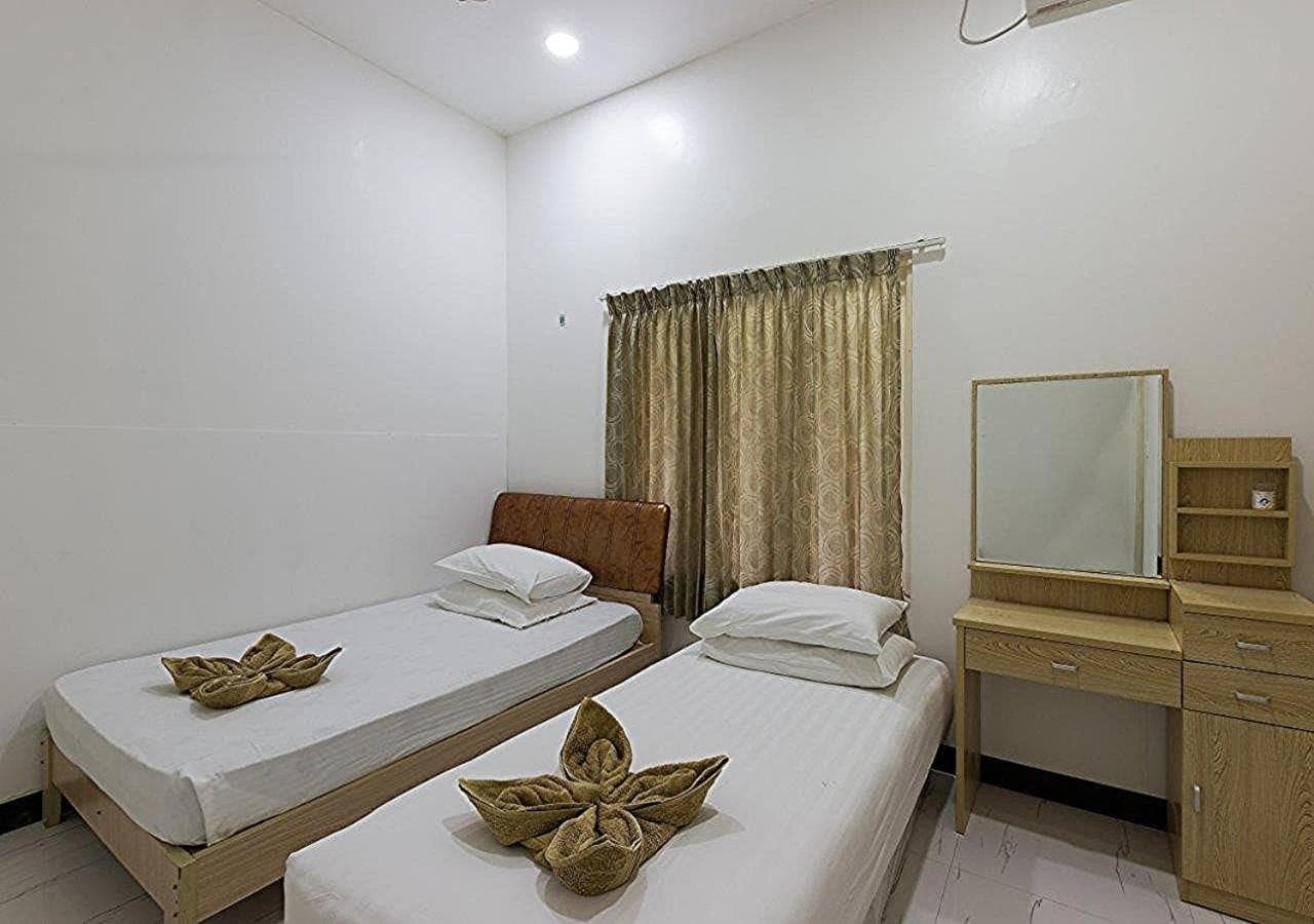 Surf Trip Maldives - View 4