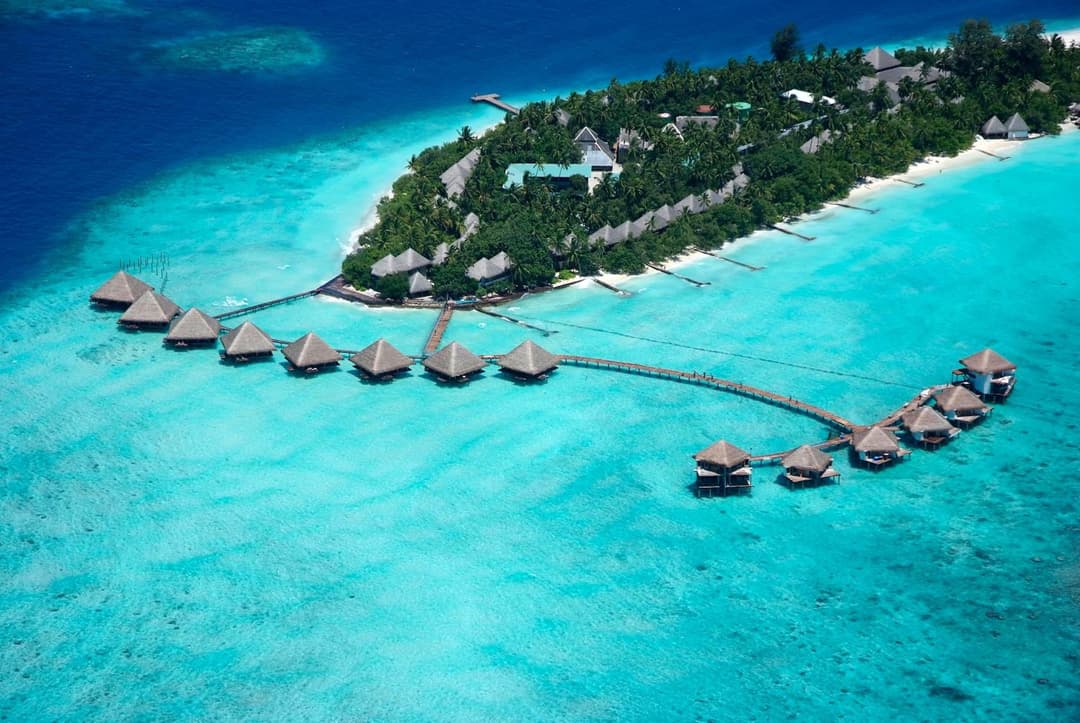 Adaaran Club Rannalhi - All Inclusive - 45 Minutes away from Male by Speedboat - View 2