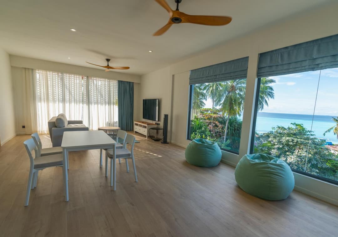 Whale Shark Boutique - View 18