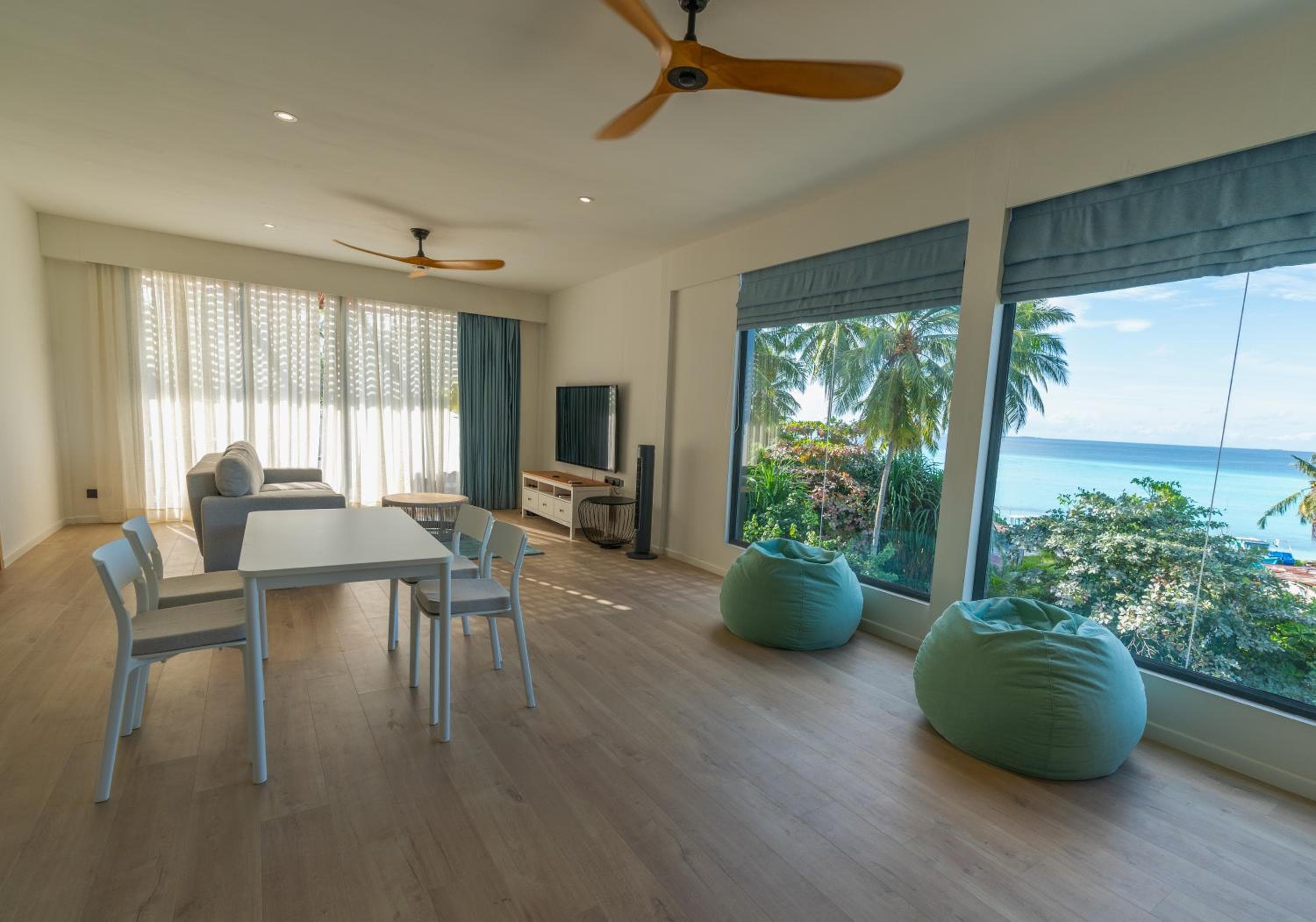 Whale Shark Boutique - View 17