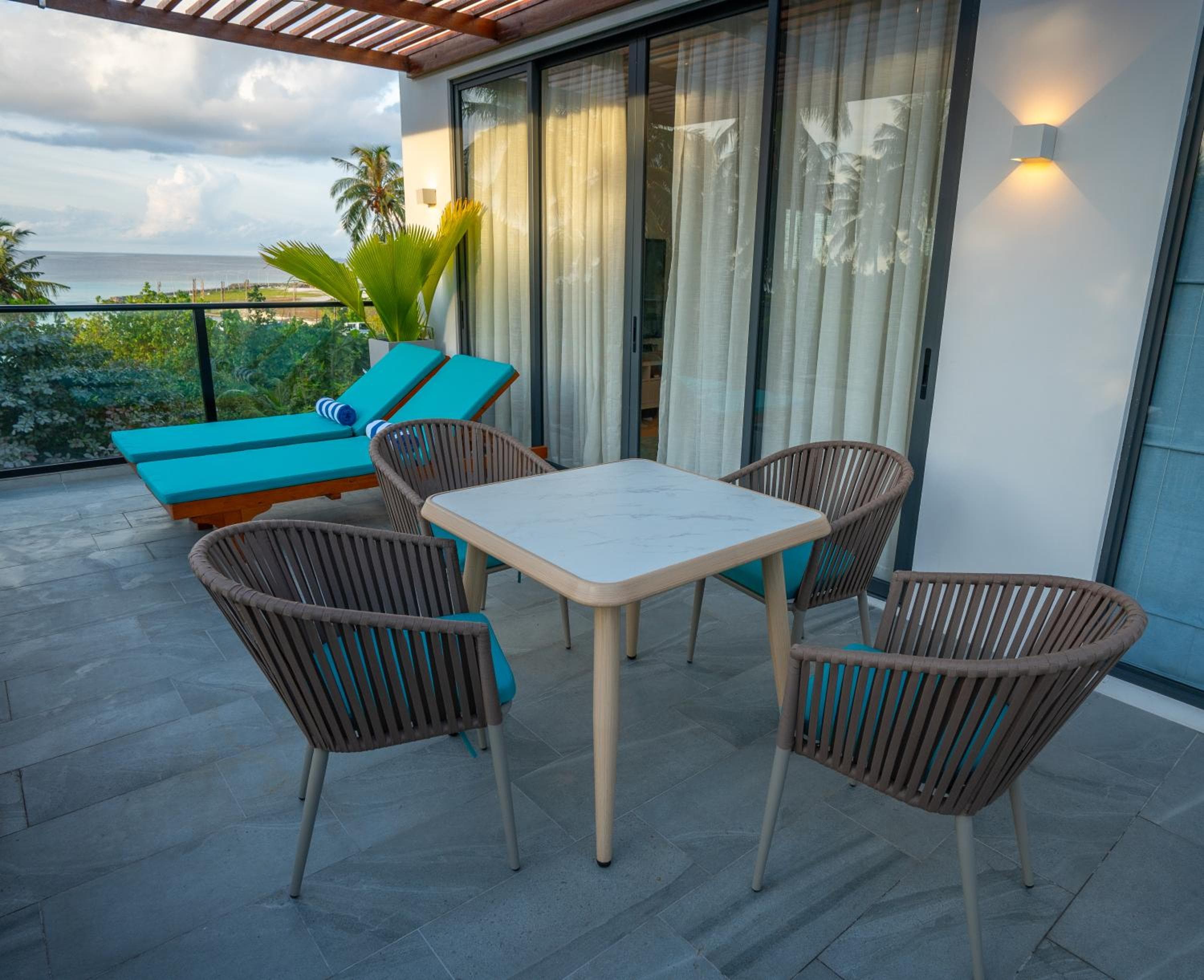 Whale Shark Boutique - View 19