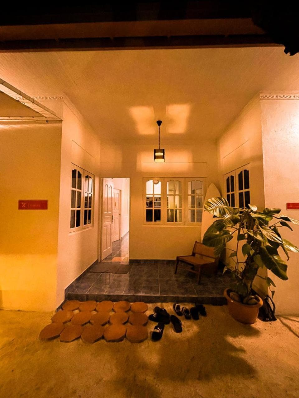 Bahaaru Villa Surf and Stay - View 13
