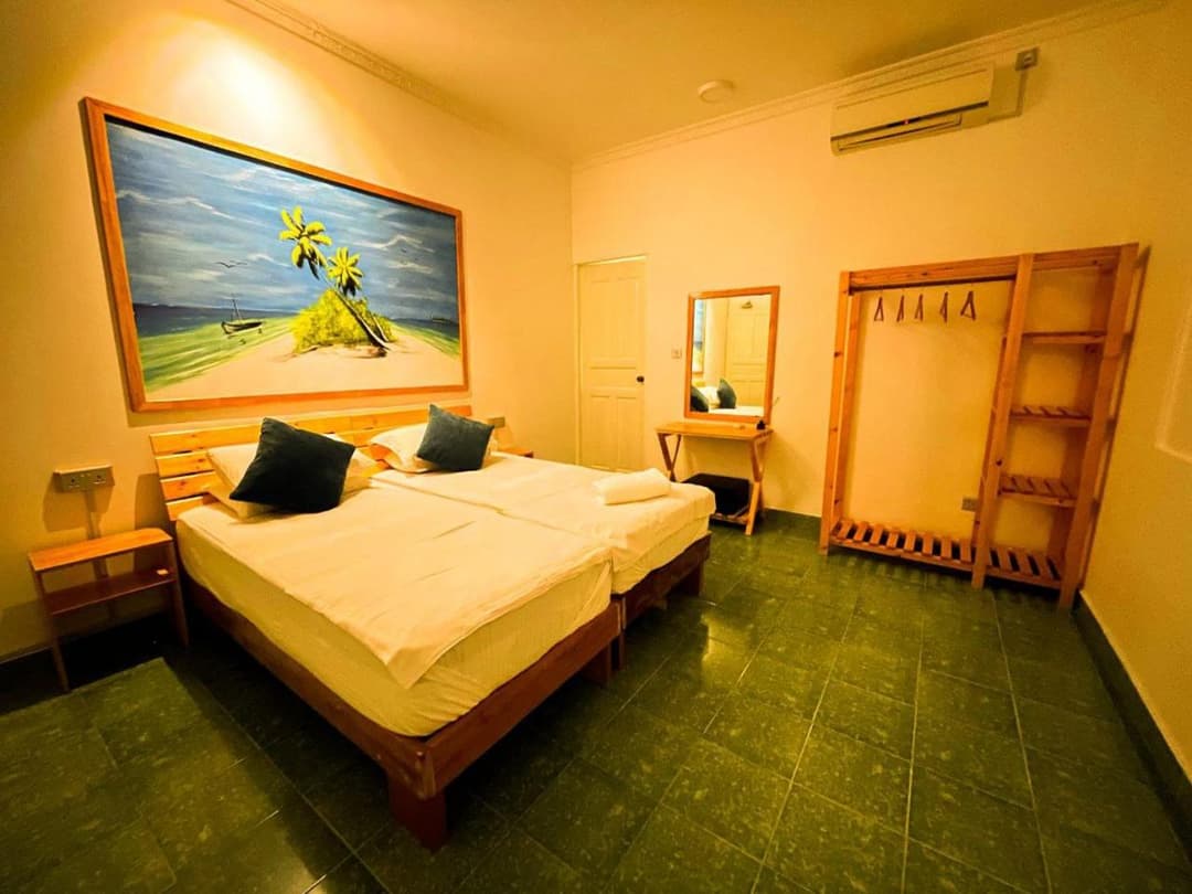 Bahaaru Villa Surf and Stay - View 10