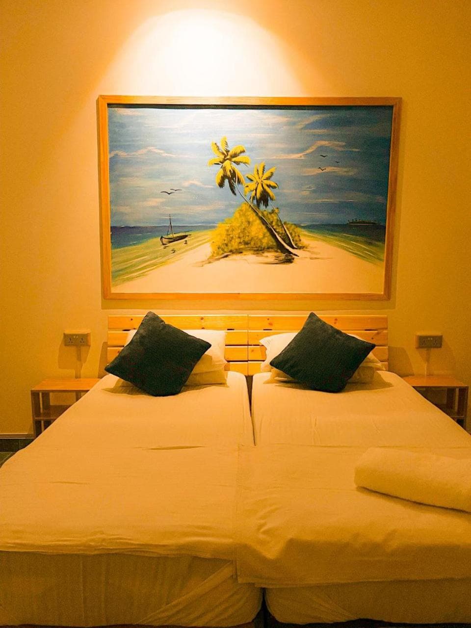 Bahaaru Villa Surf and Stay - View 9