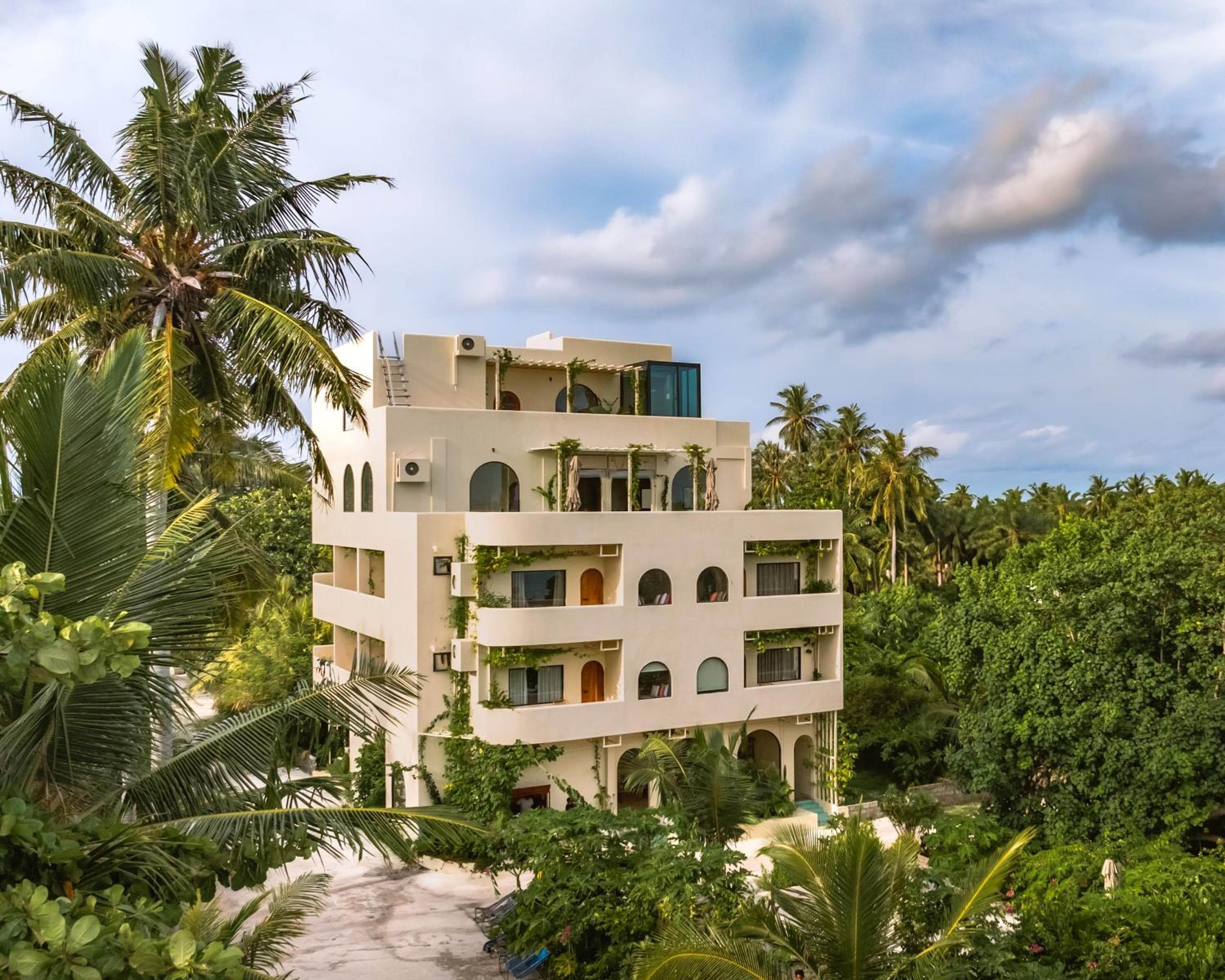 Isla Retreat - View 36