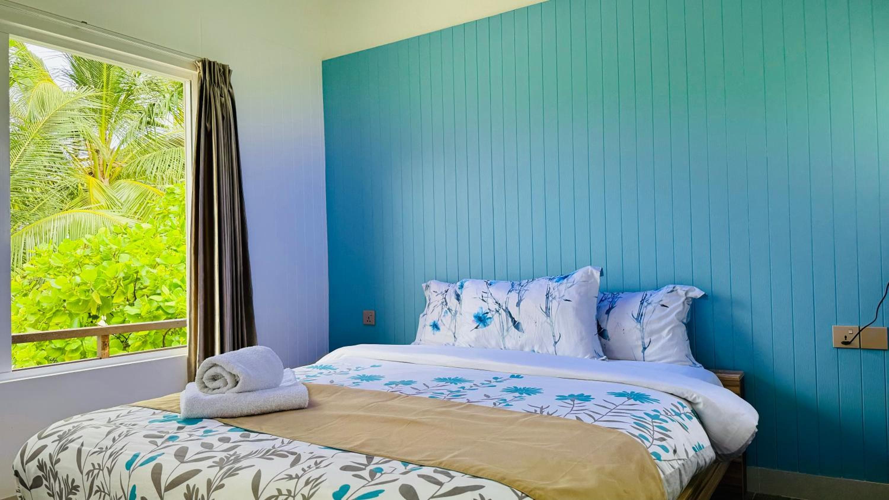 Wave Crest Retreat - View 61