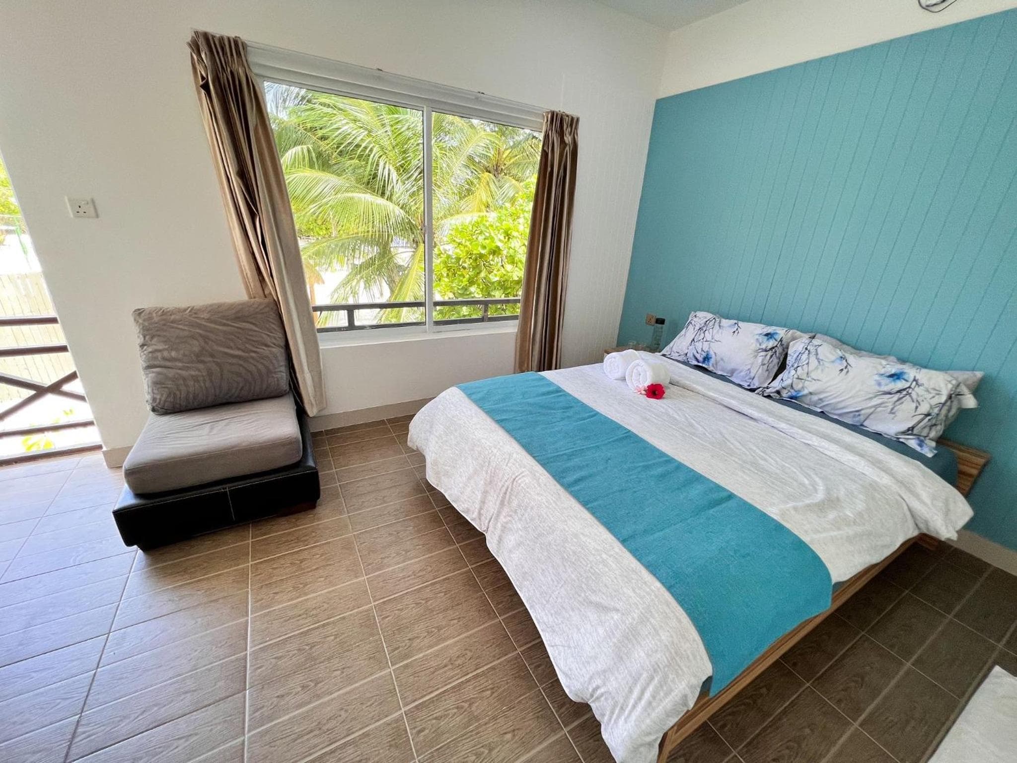 Wave Crest Retreat - View 98