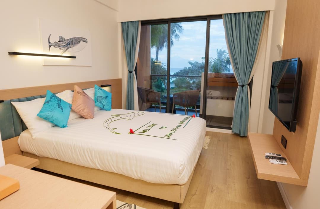 Whale Shark Boutique - View 11