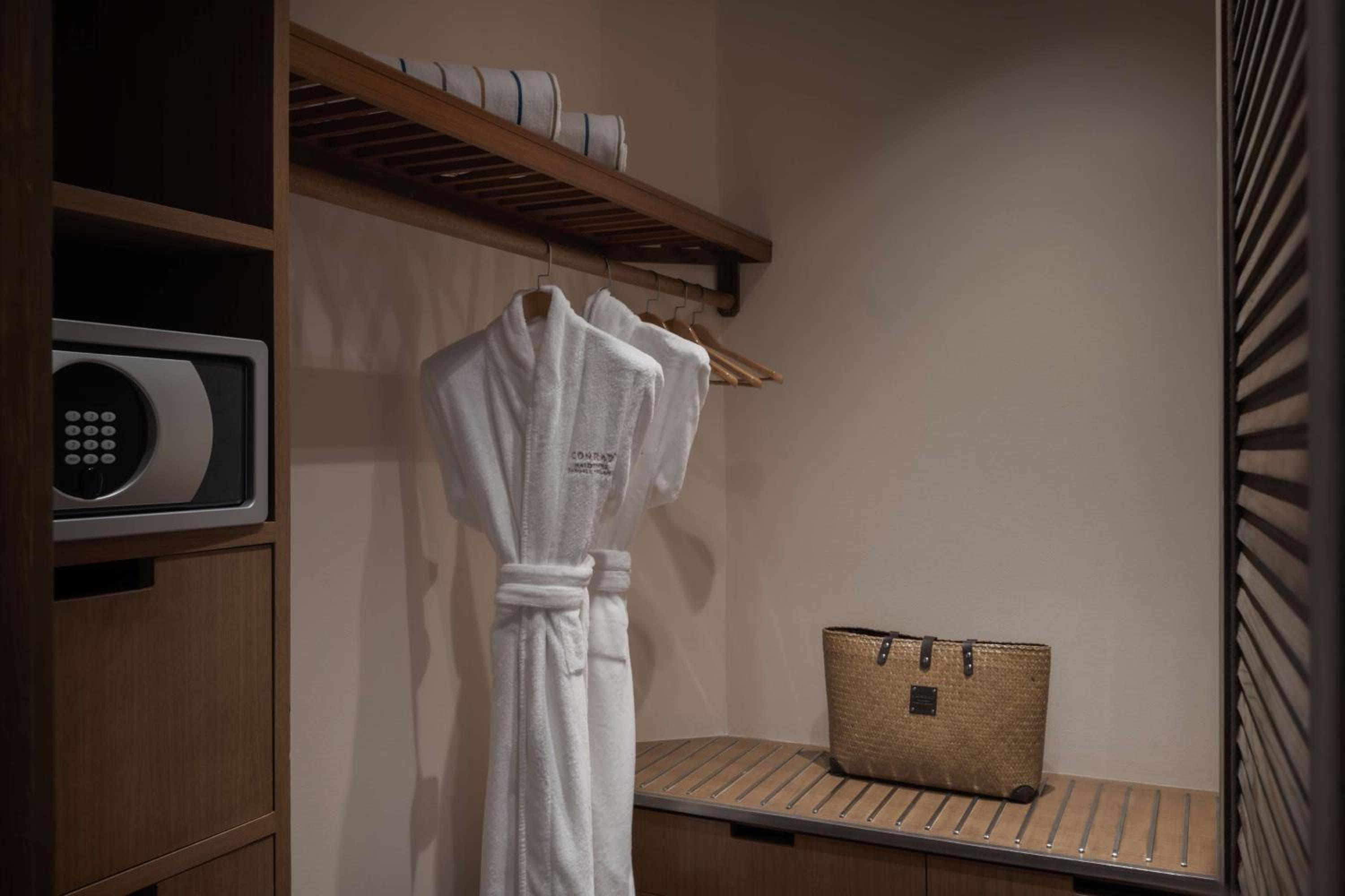 Conrad Maldives Rangali Island - View 180