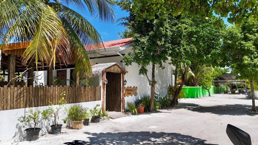 Seascape Retreats Dhigurah - View 5