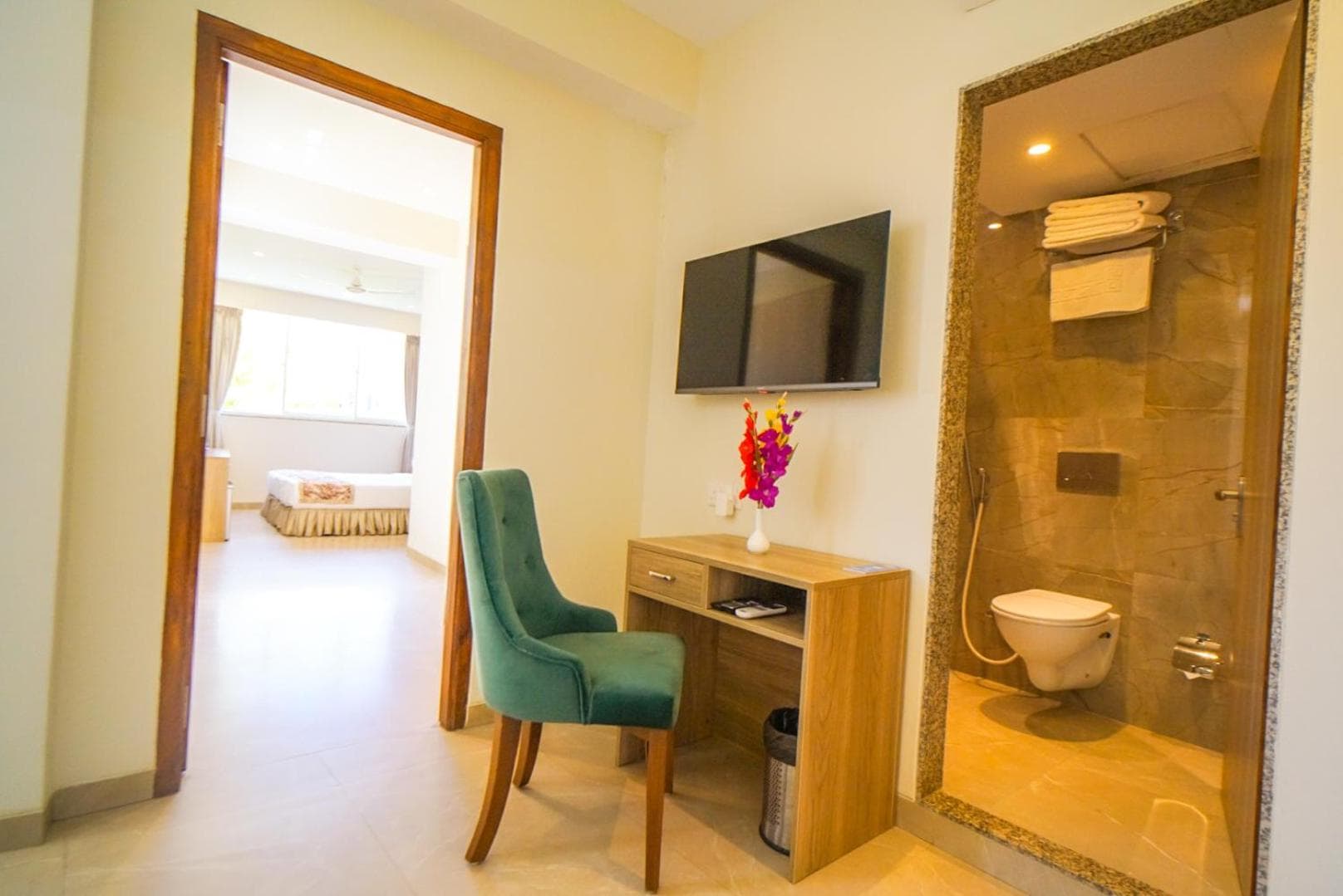 Hotel Flora - View 7