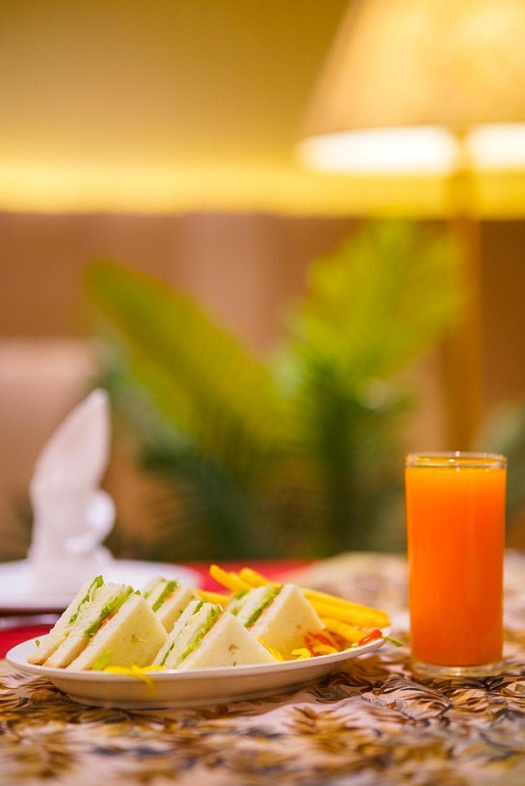 Hotel Flora - View 99