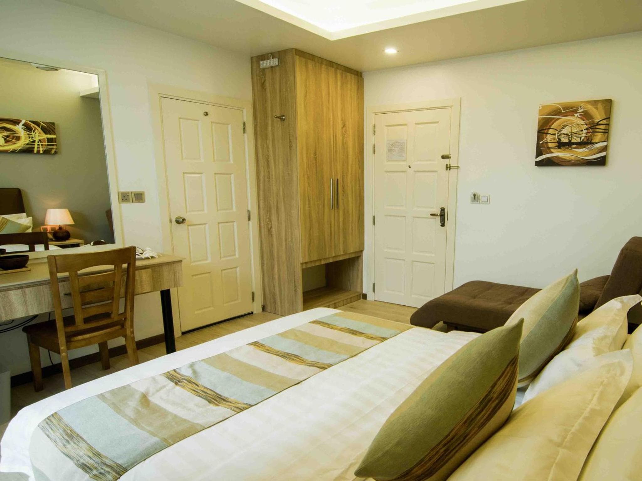 Coconut Tree Hulhuvilla Beach - View 15