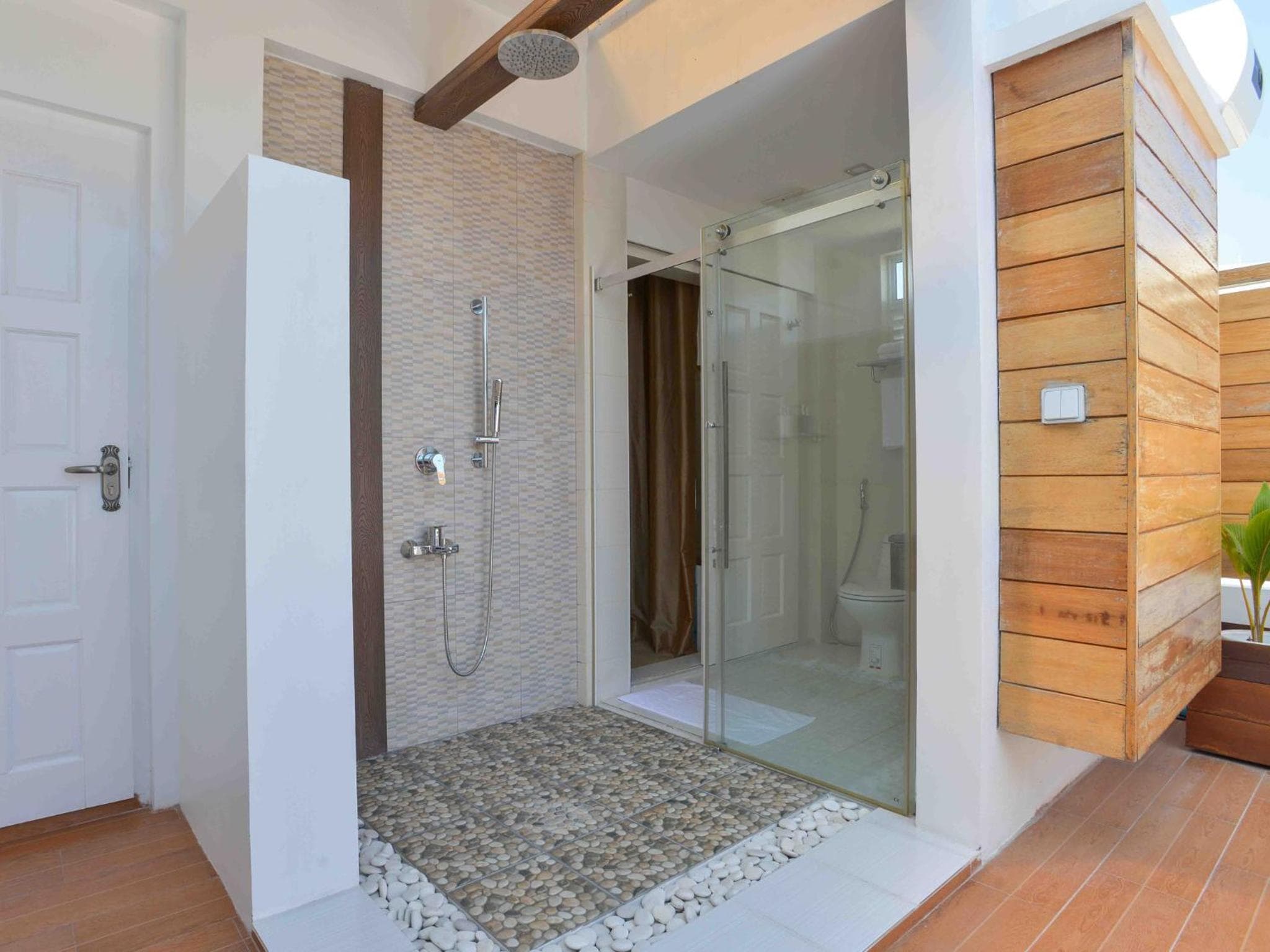 Coconut Tree Hulhuvilla Beach - View 31