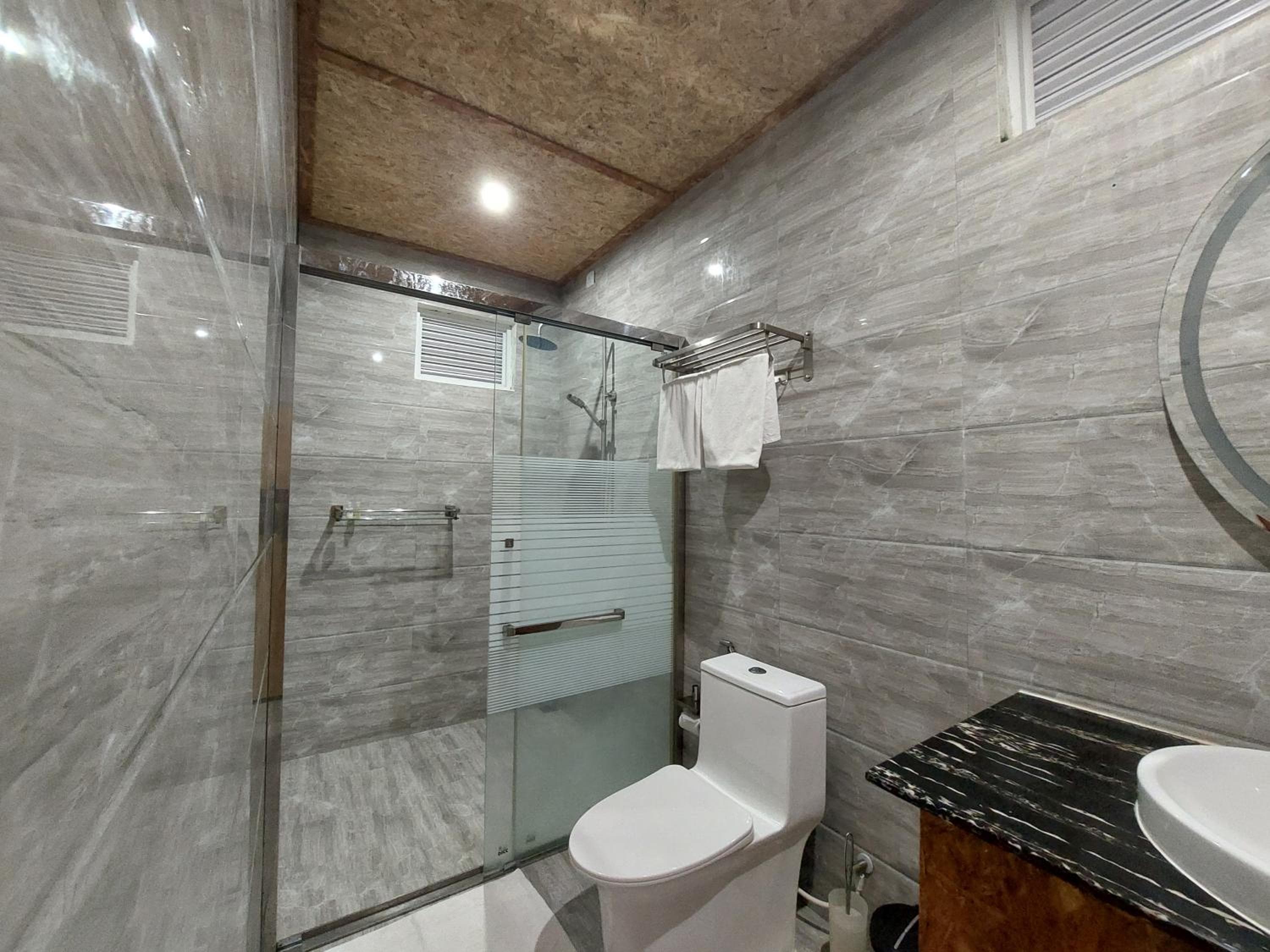 eMzaz Blue Lagoon - View 2