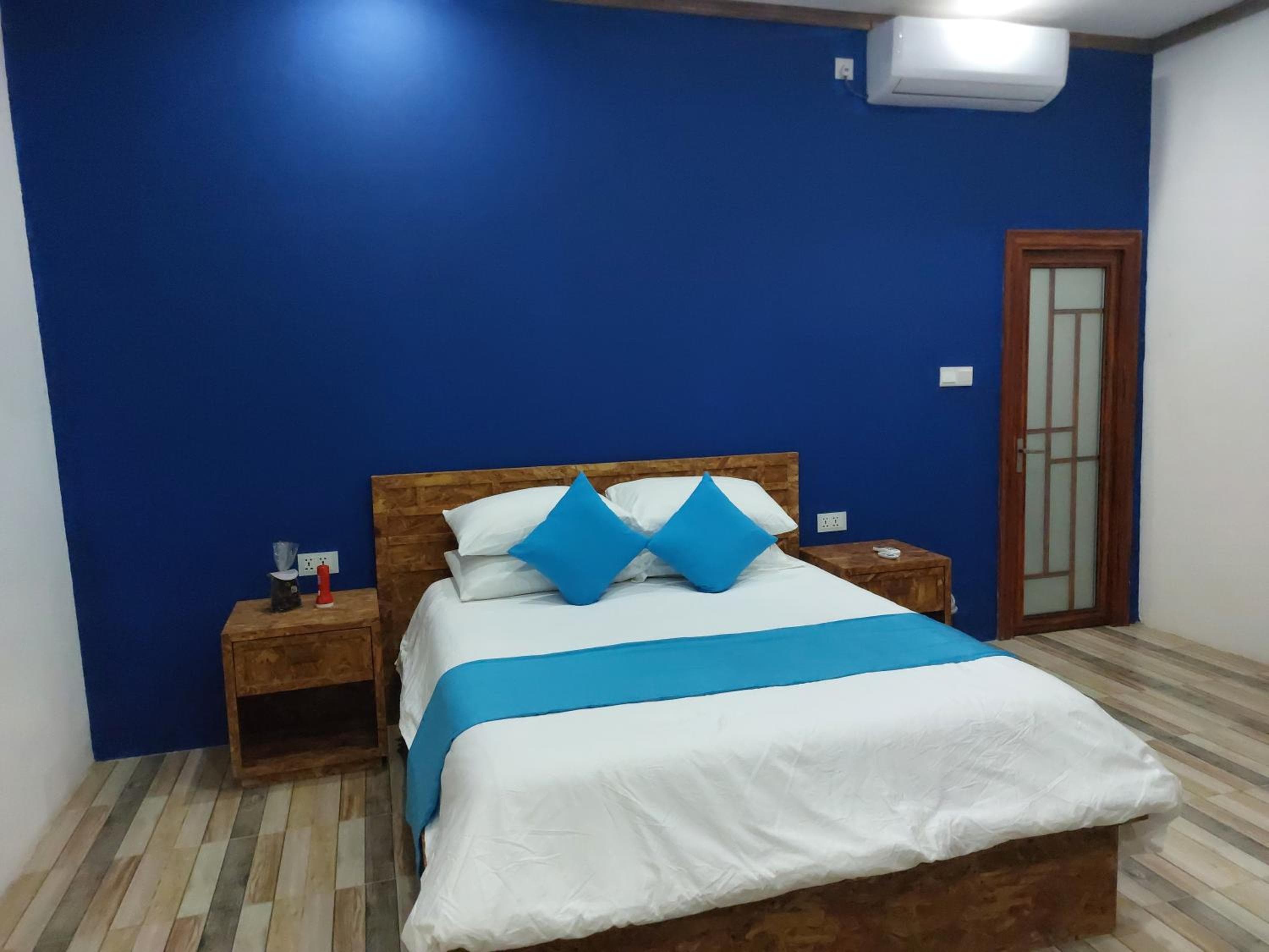 eMzaz Blue Lagoon - View 10