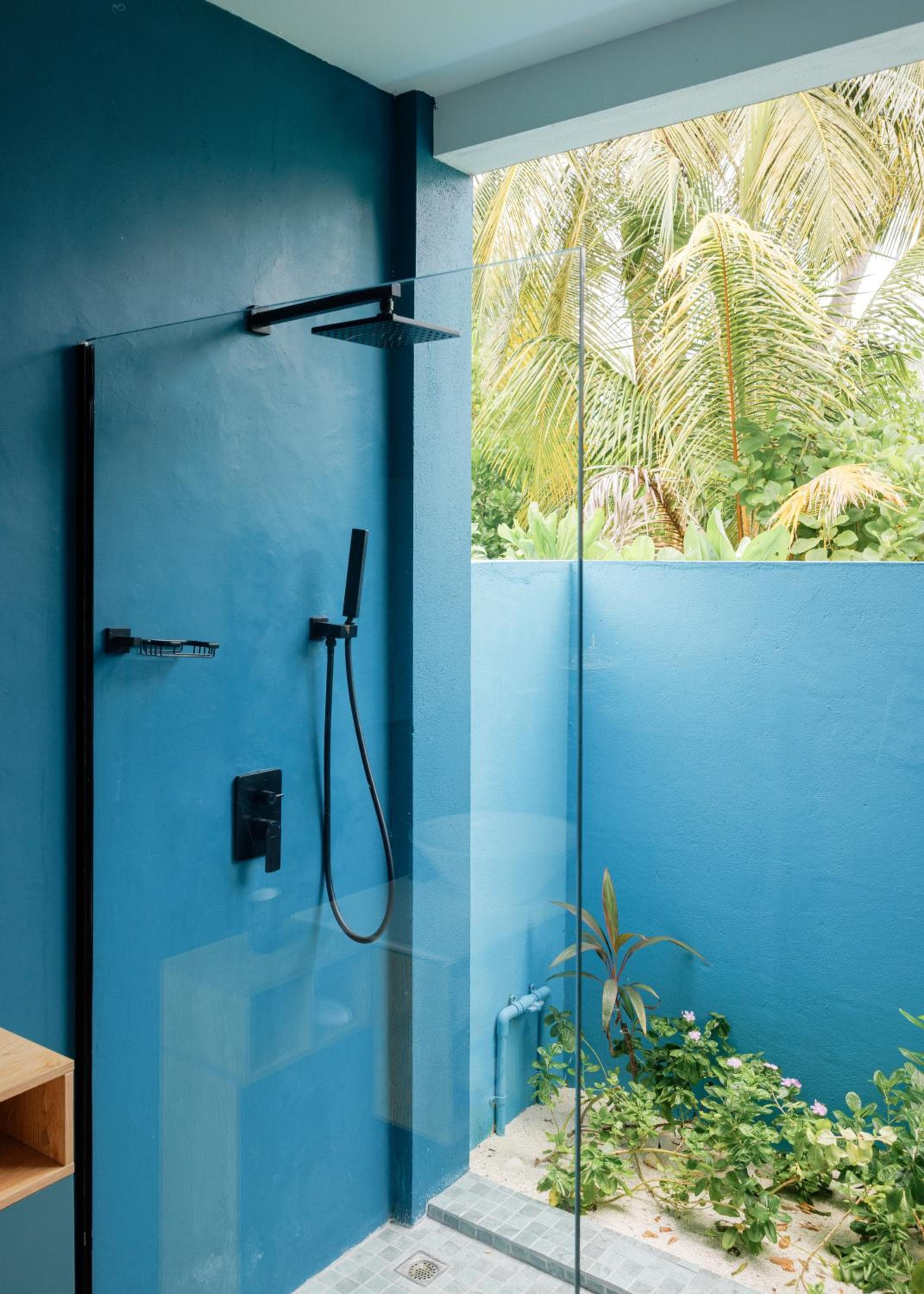 EQ SURF RETREAT - View 38