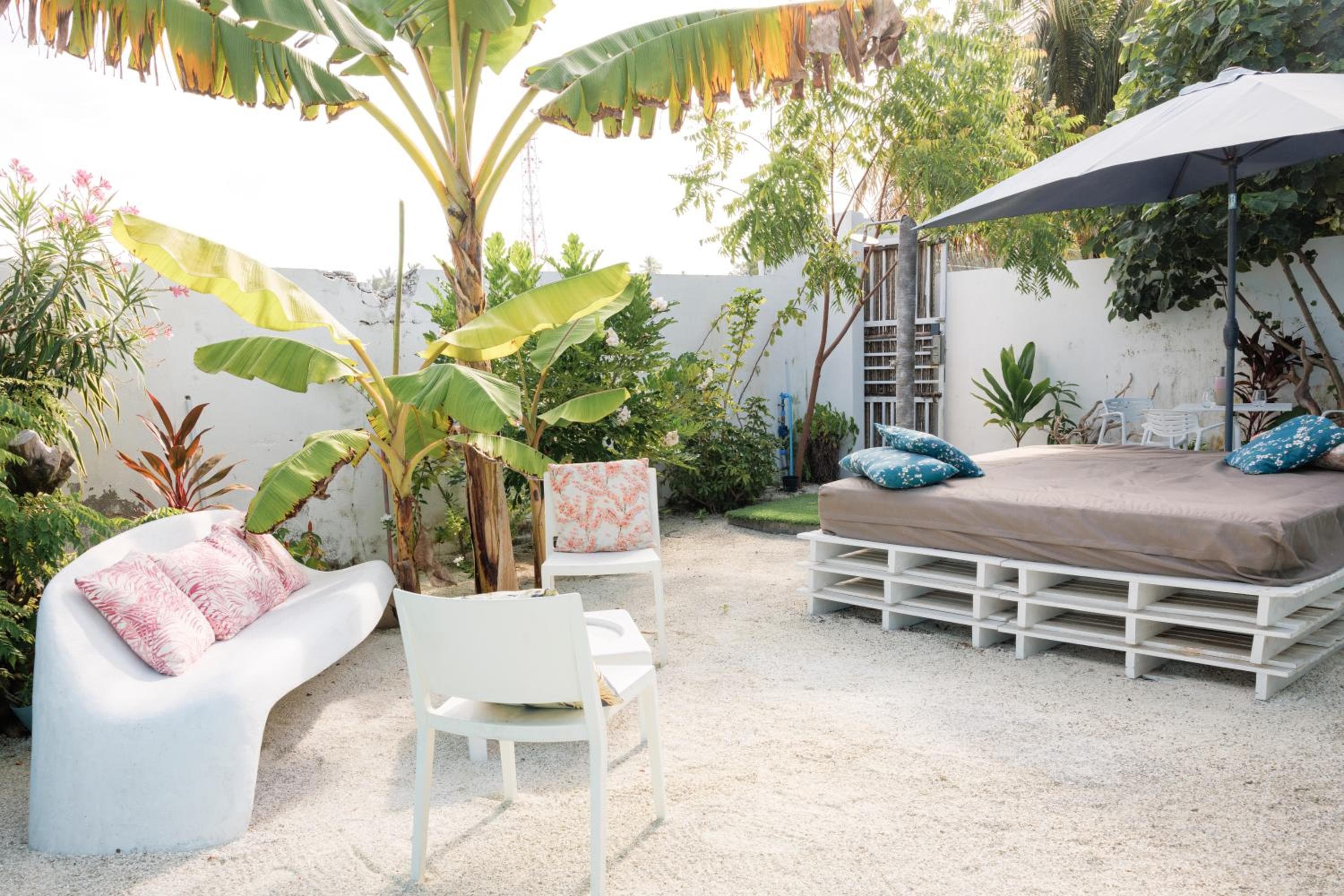 EQ SURF RETREAT - View 45