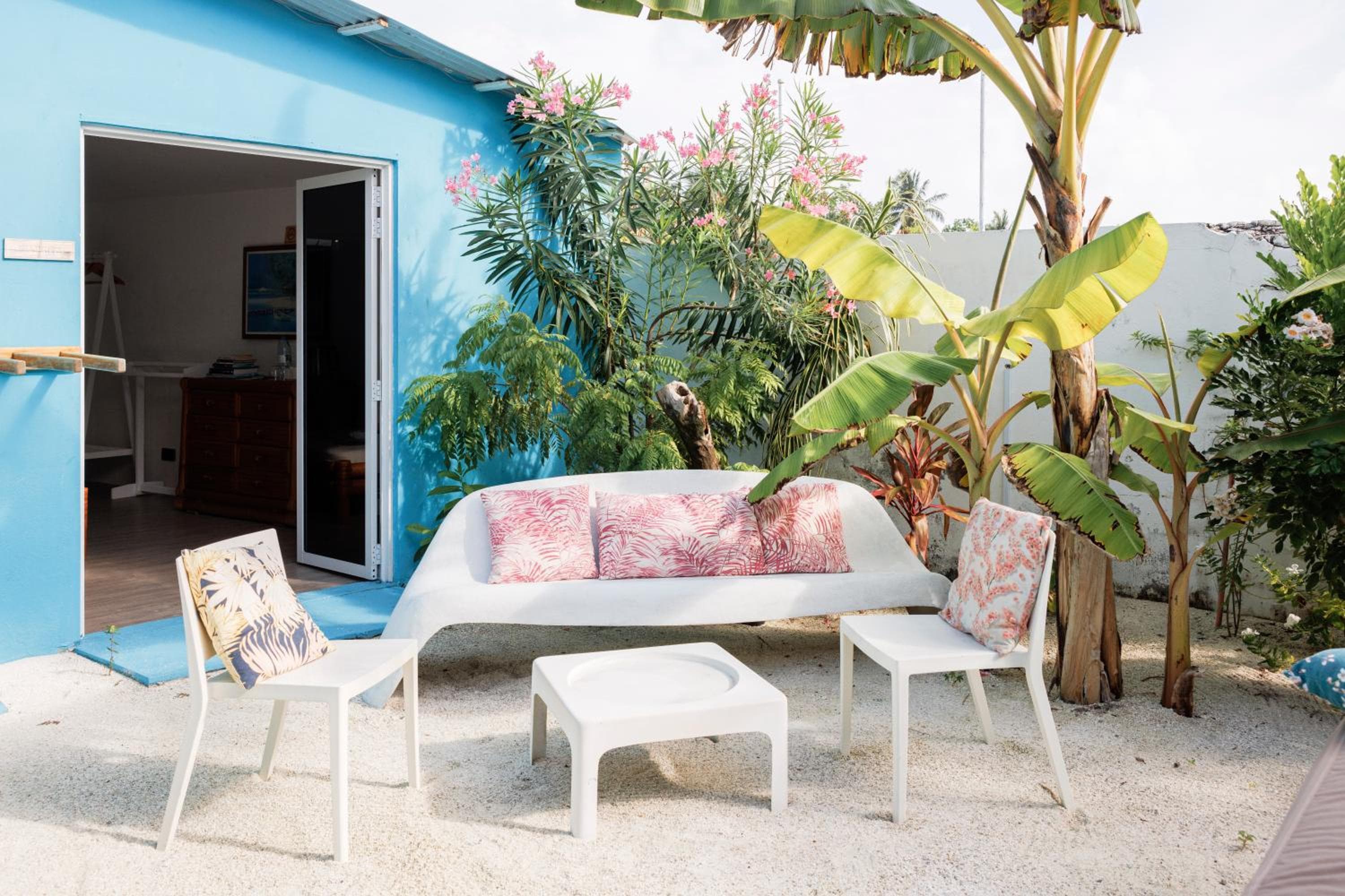 EQ SURF RETREAT - View 44