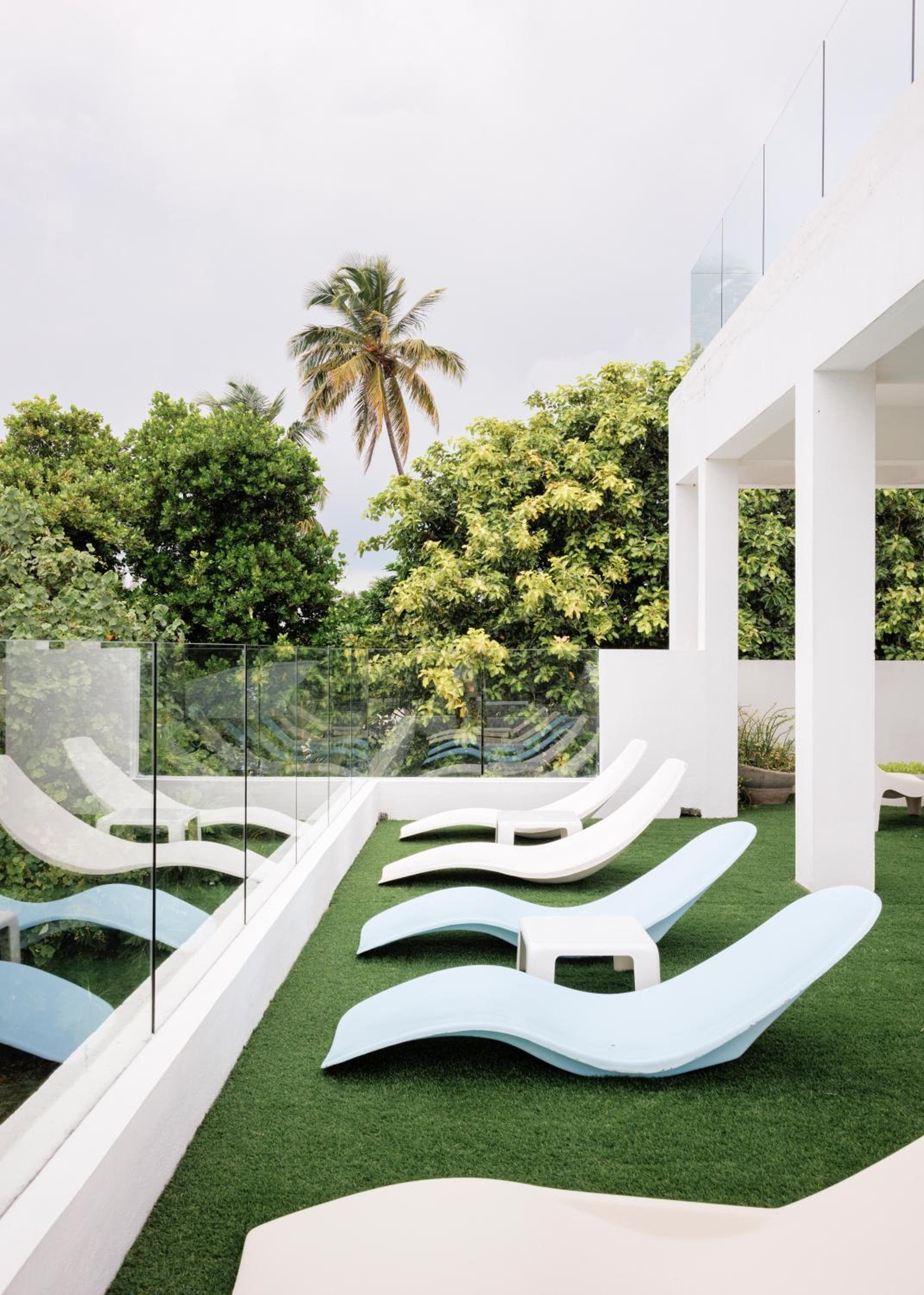 EQ SURF RETREAT - View 53