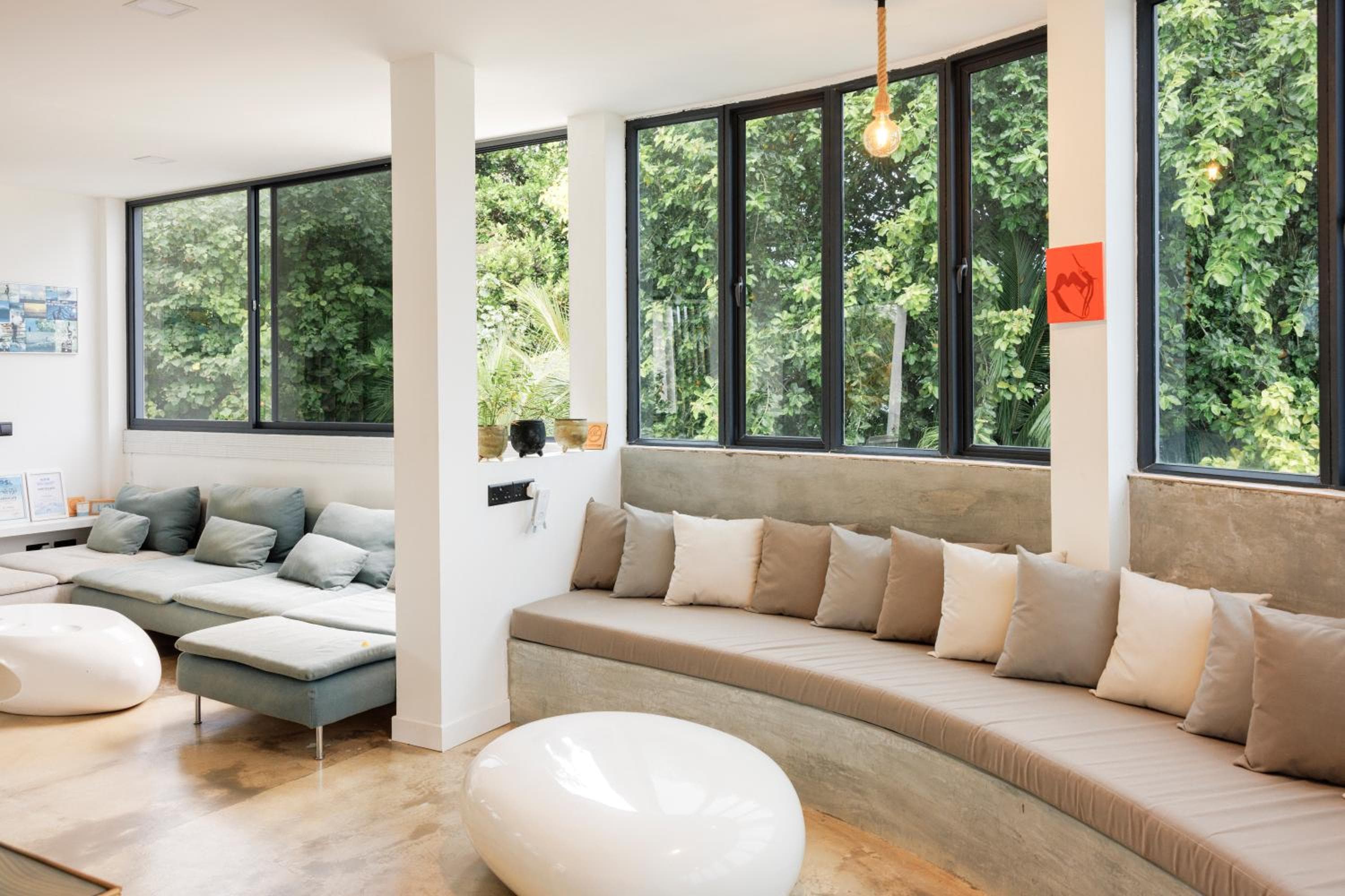 EQ SURF RETREAT - View 60